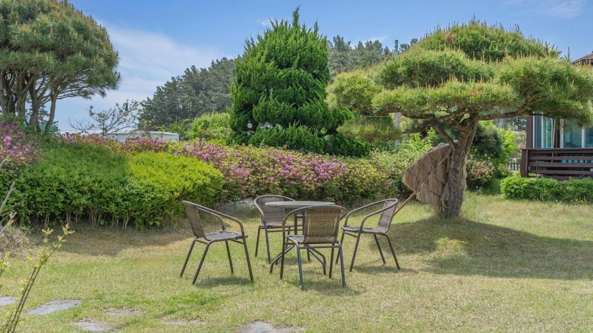 Property building in Taean Mongsanpo and the Sea Pension