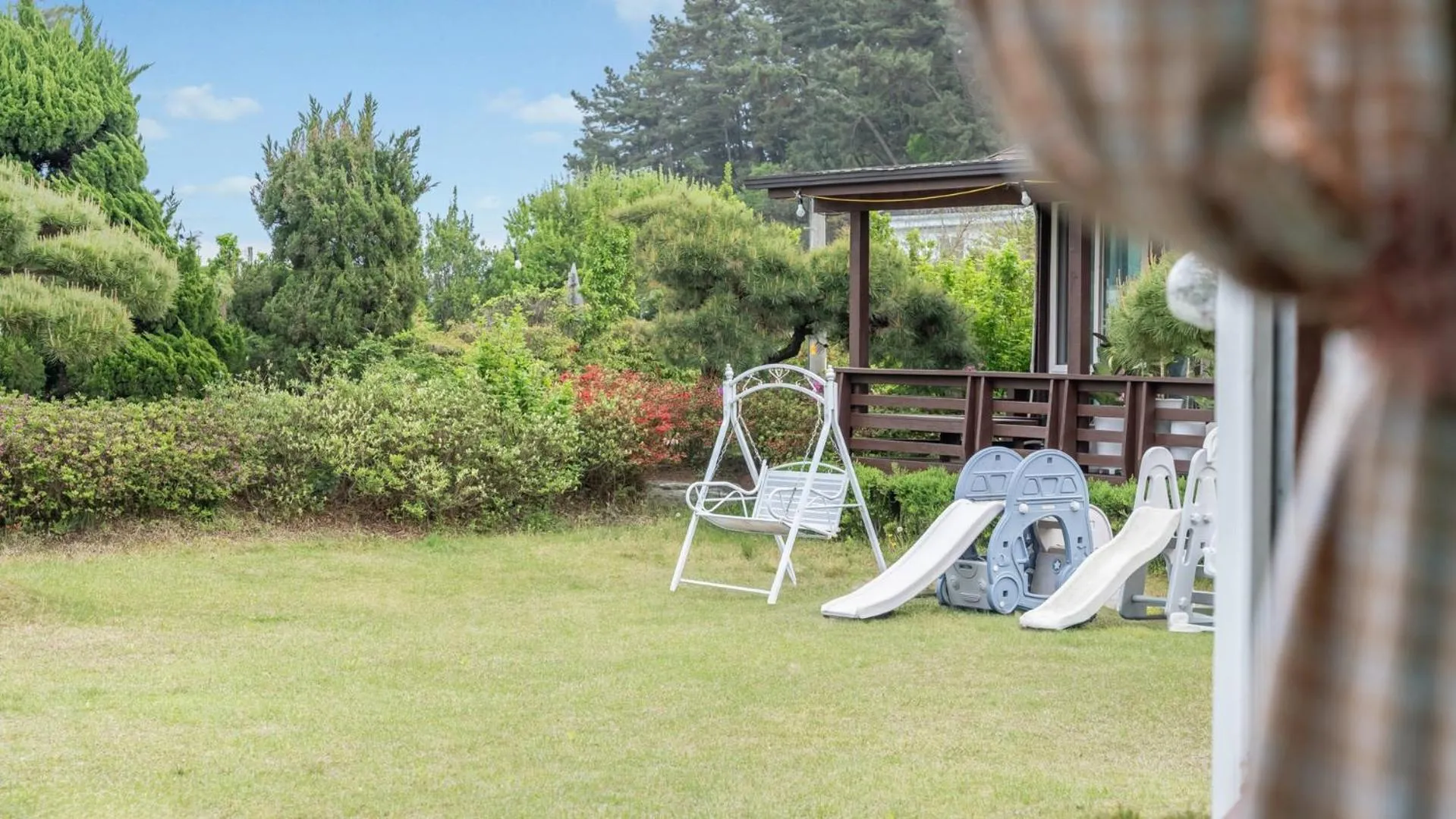 Property building in Taean Mongsanpo and the Sea Pension