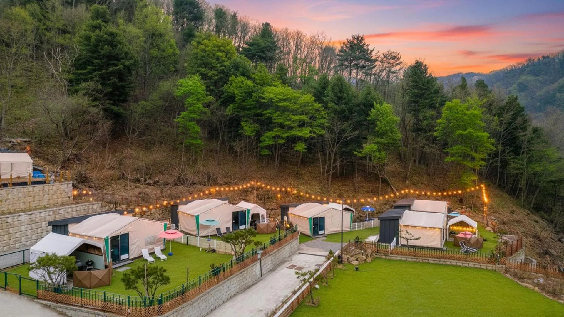 Property building in Gapyeong camp with pet & aegyeonglamping