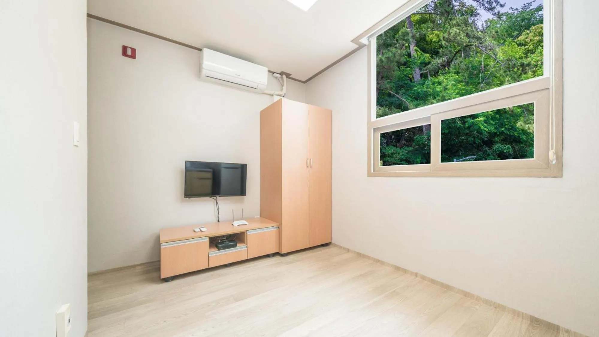 Property building in Tongyoung Sandeulhae Healling Pension