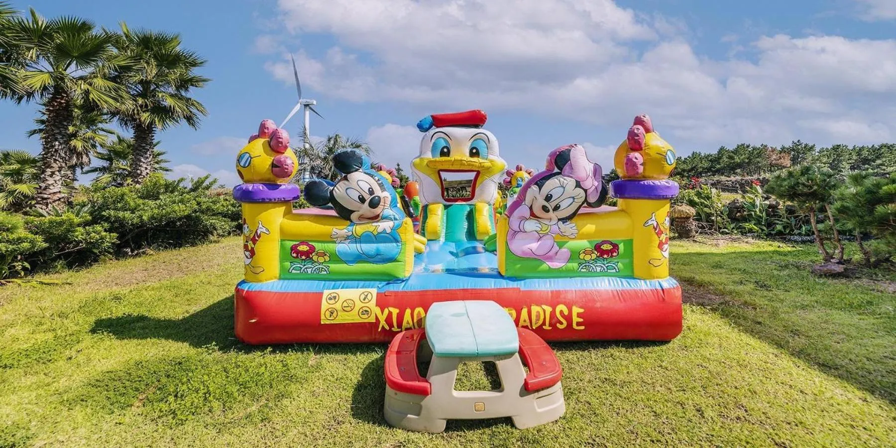 Property building in Jeju BasaFan Spa Pension