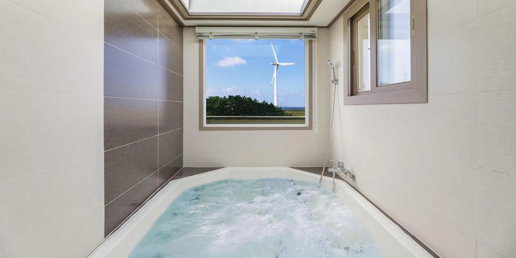 Property building in Jeju BasaFan Spa Pension