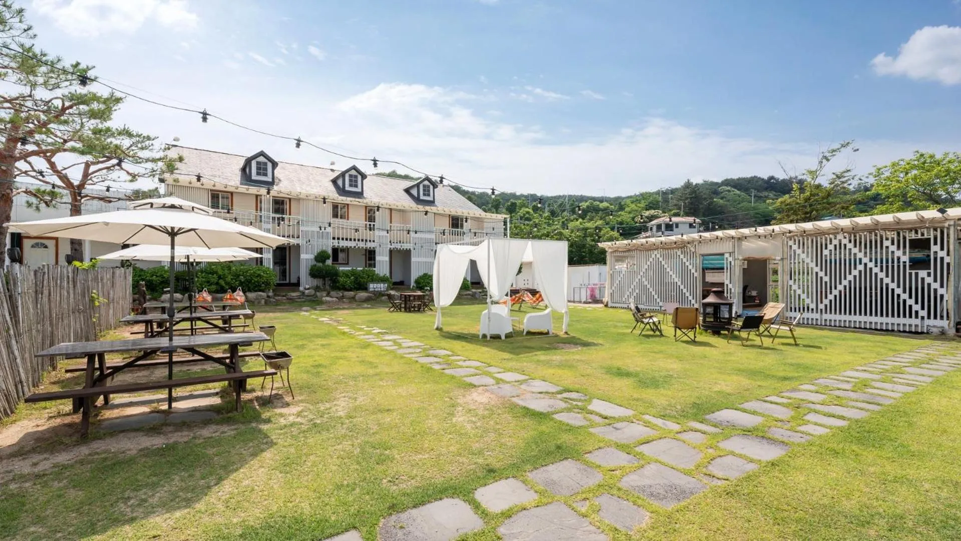 Property building in goseong haemaji pension