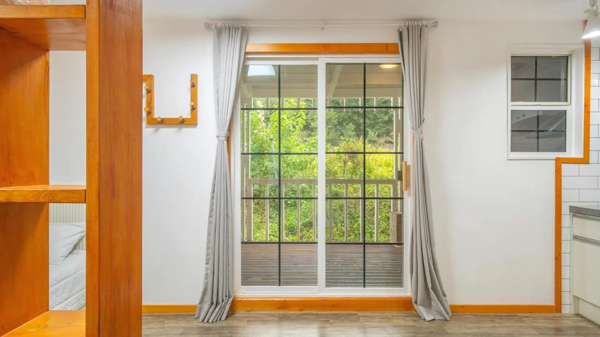 Property building in goseong haemaji pension