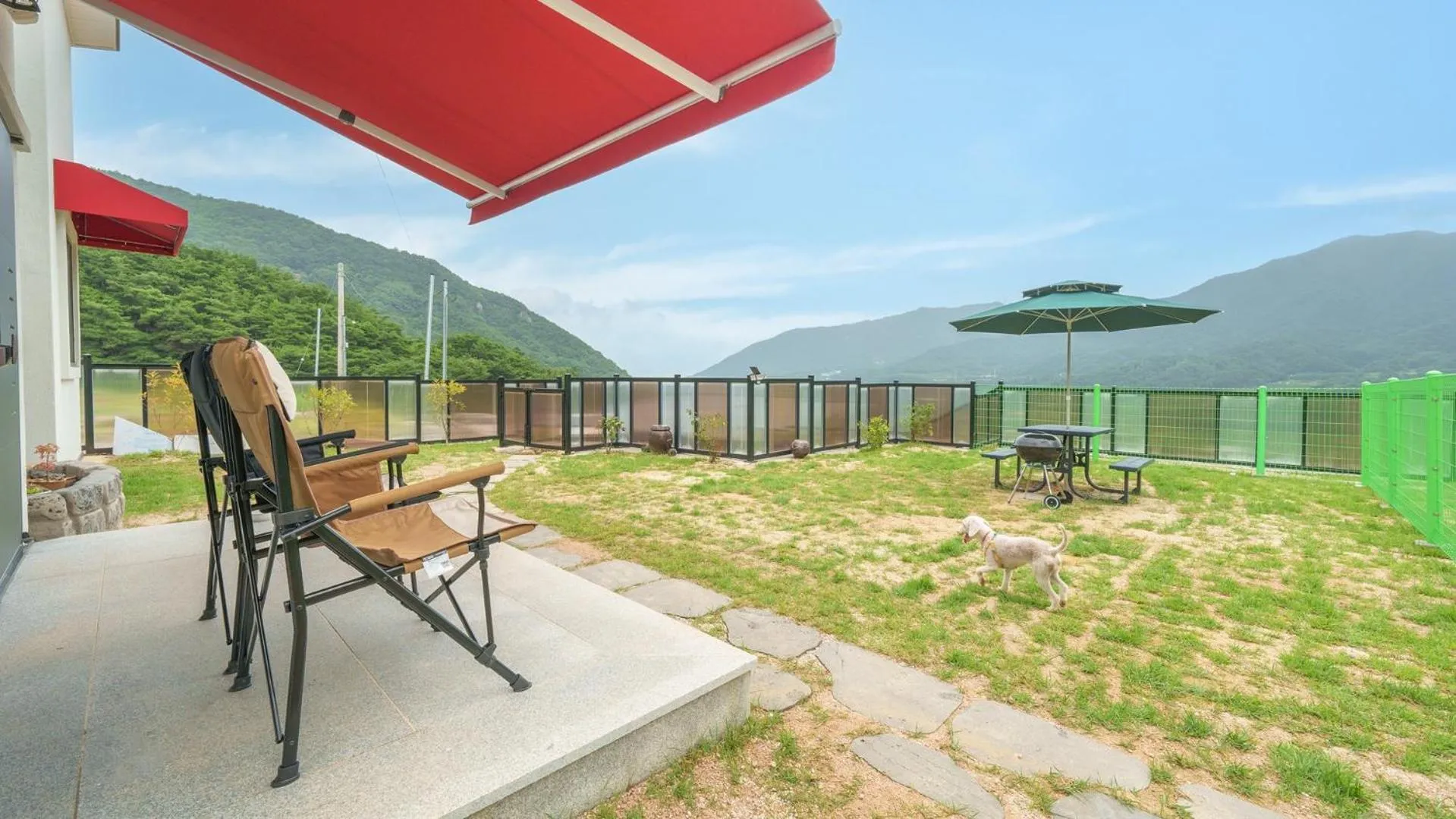 Property building in gyeongsan stage-ipple pet pension