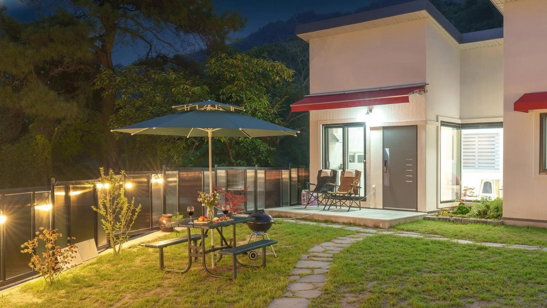 Property building in gyeongsan stage-ipple pet pension