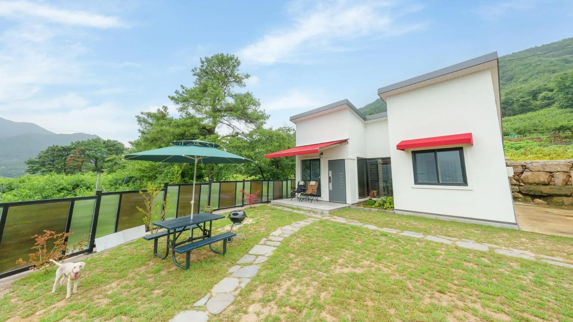 gyeongsan stage-ipple pet pension