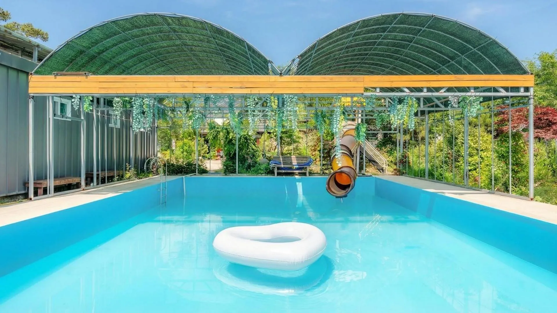 Property building in gyeongju yongcheonsu caravan