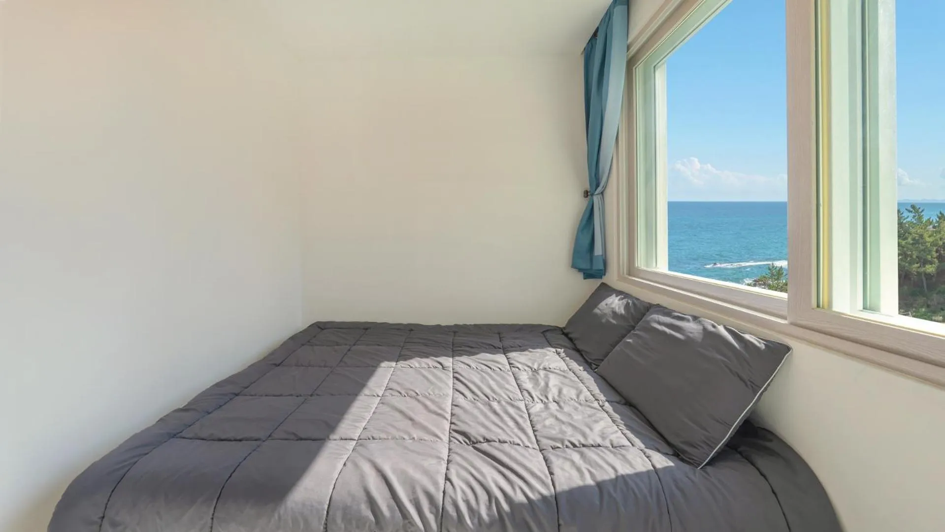 Property building, Bed in yeongdeok chaeumneul poolvilla