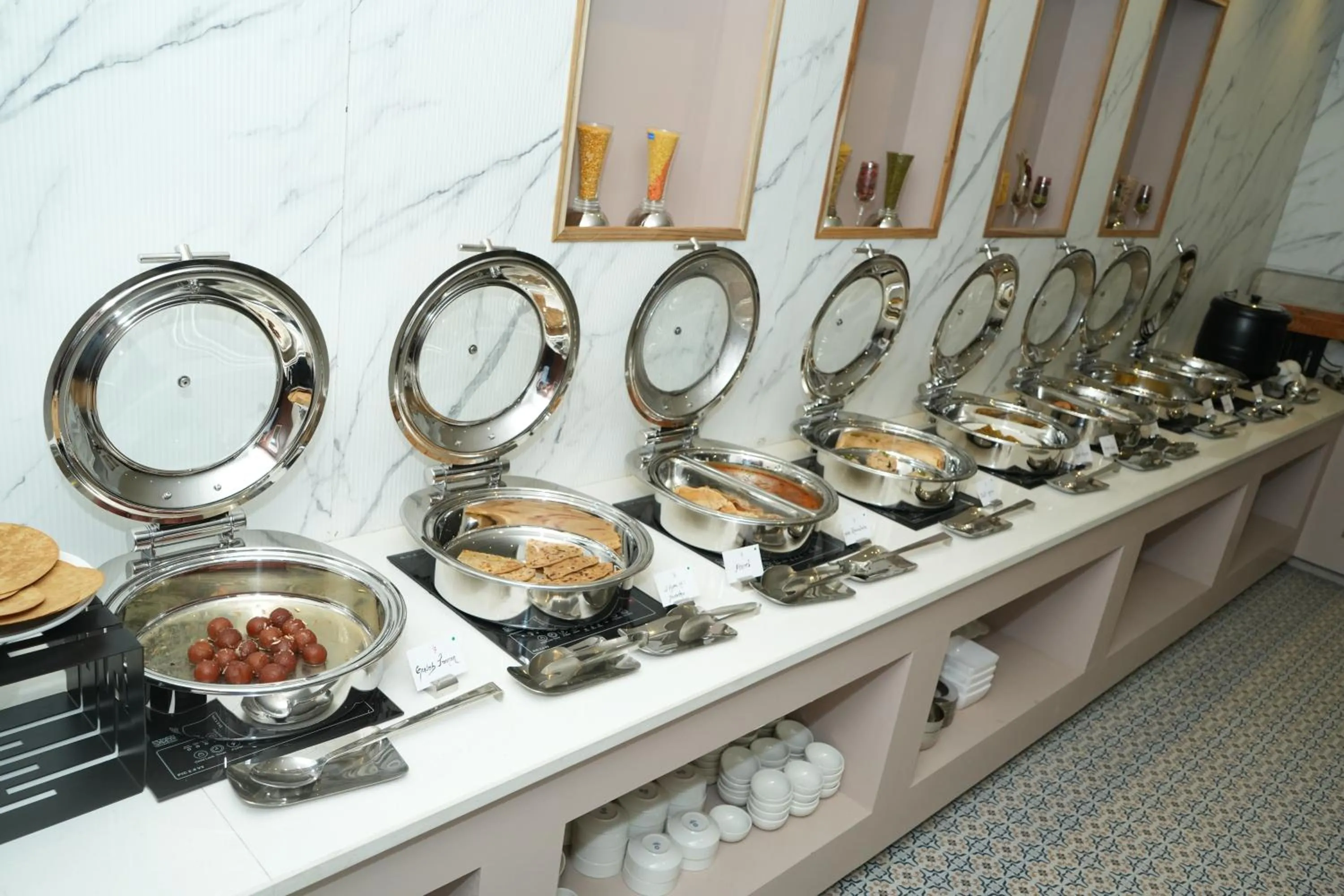 Breakfast in Regenta Place Dalhousie Just 500 Meters Walkable from Mall Road