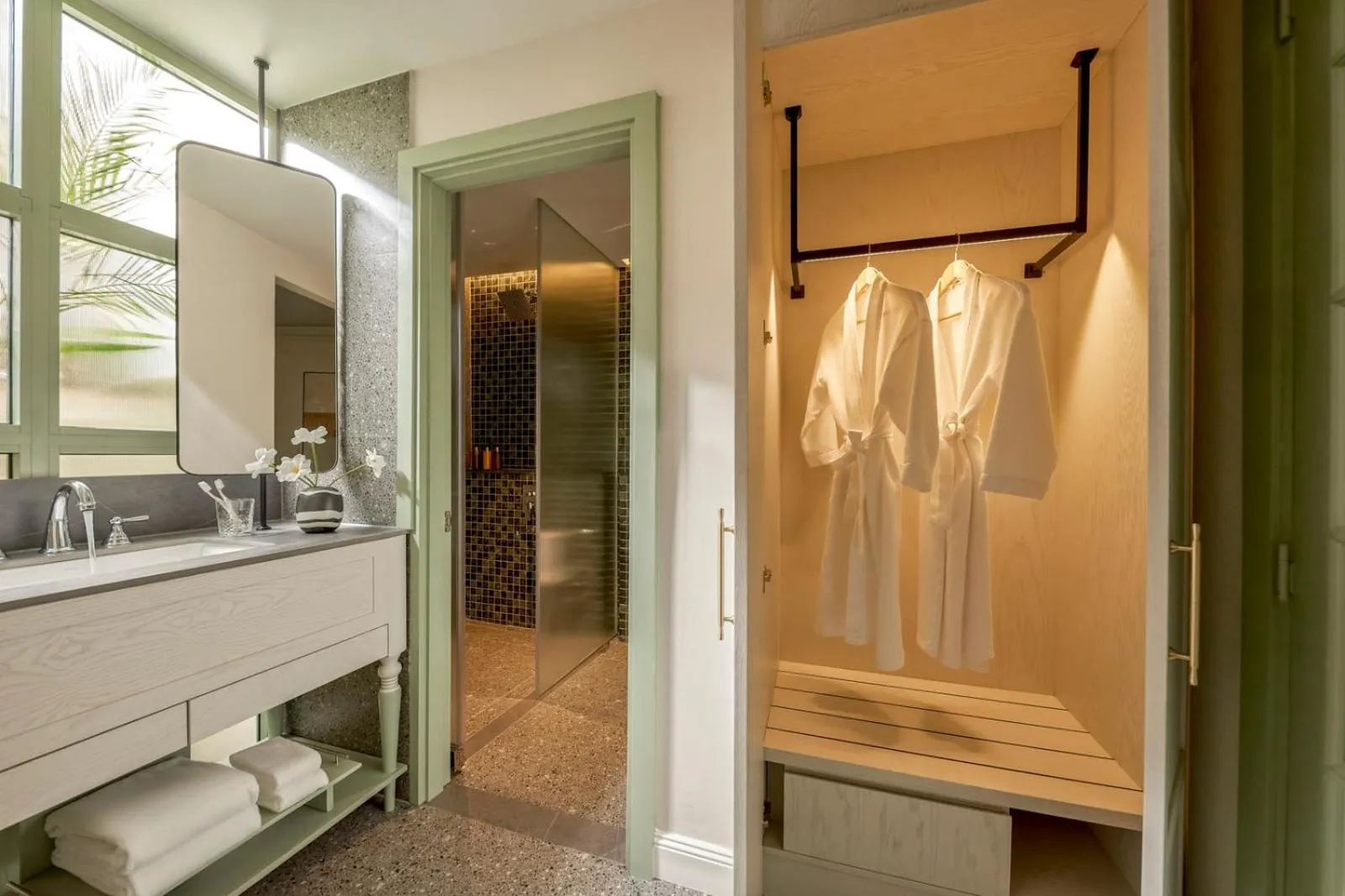 Shower in President Maison Signature By M Village