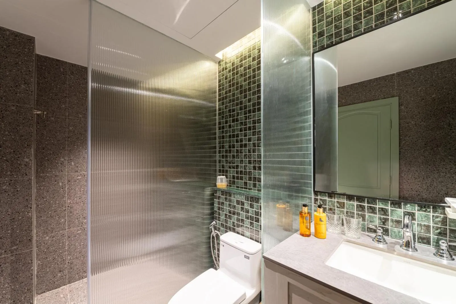 Shower in President Maison Signature By M Village