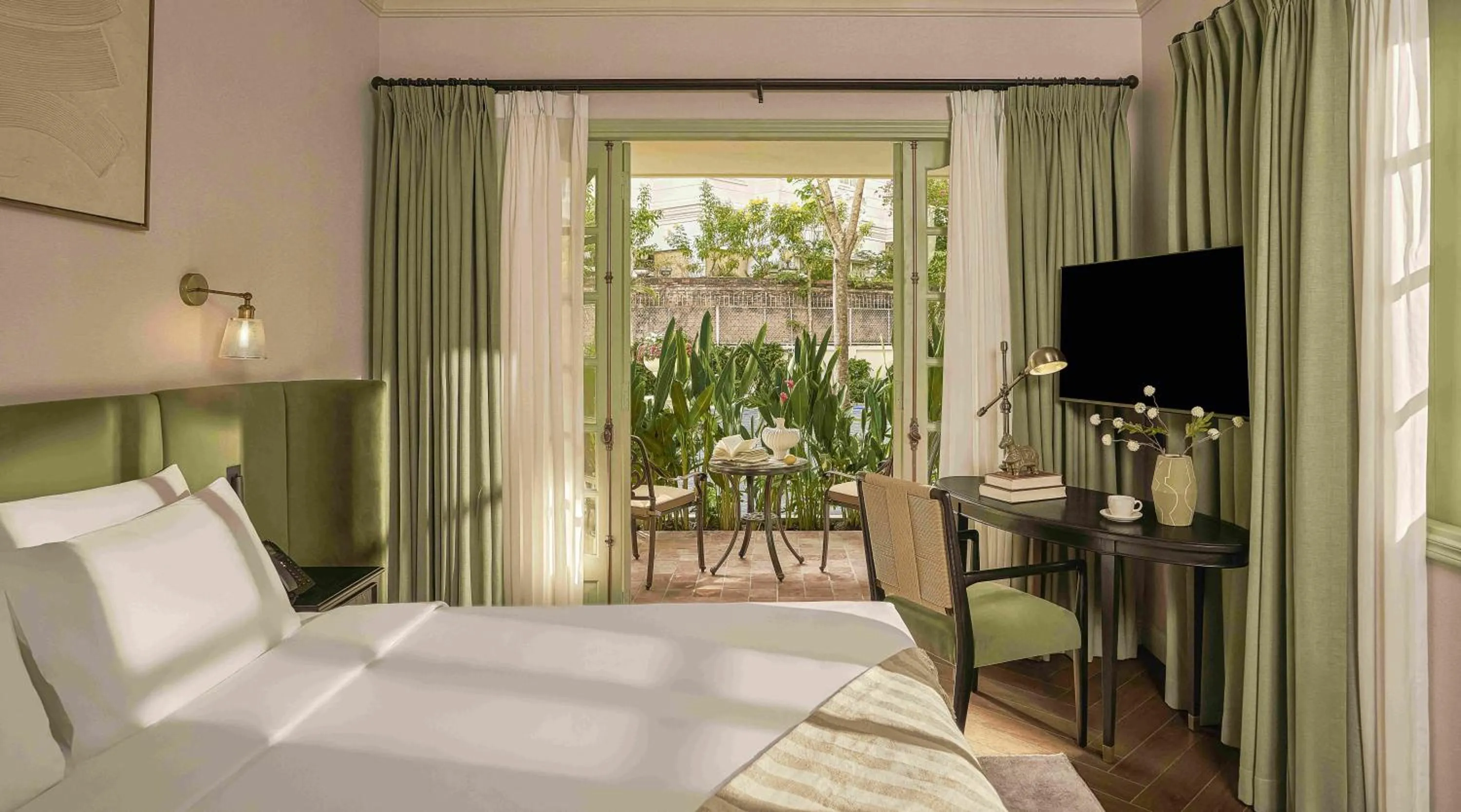 Garden, Bed in President Maison Signature By M Village