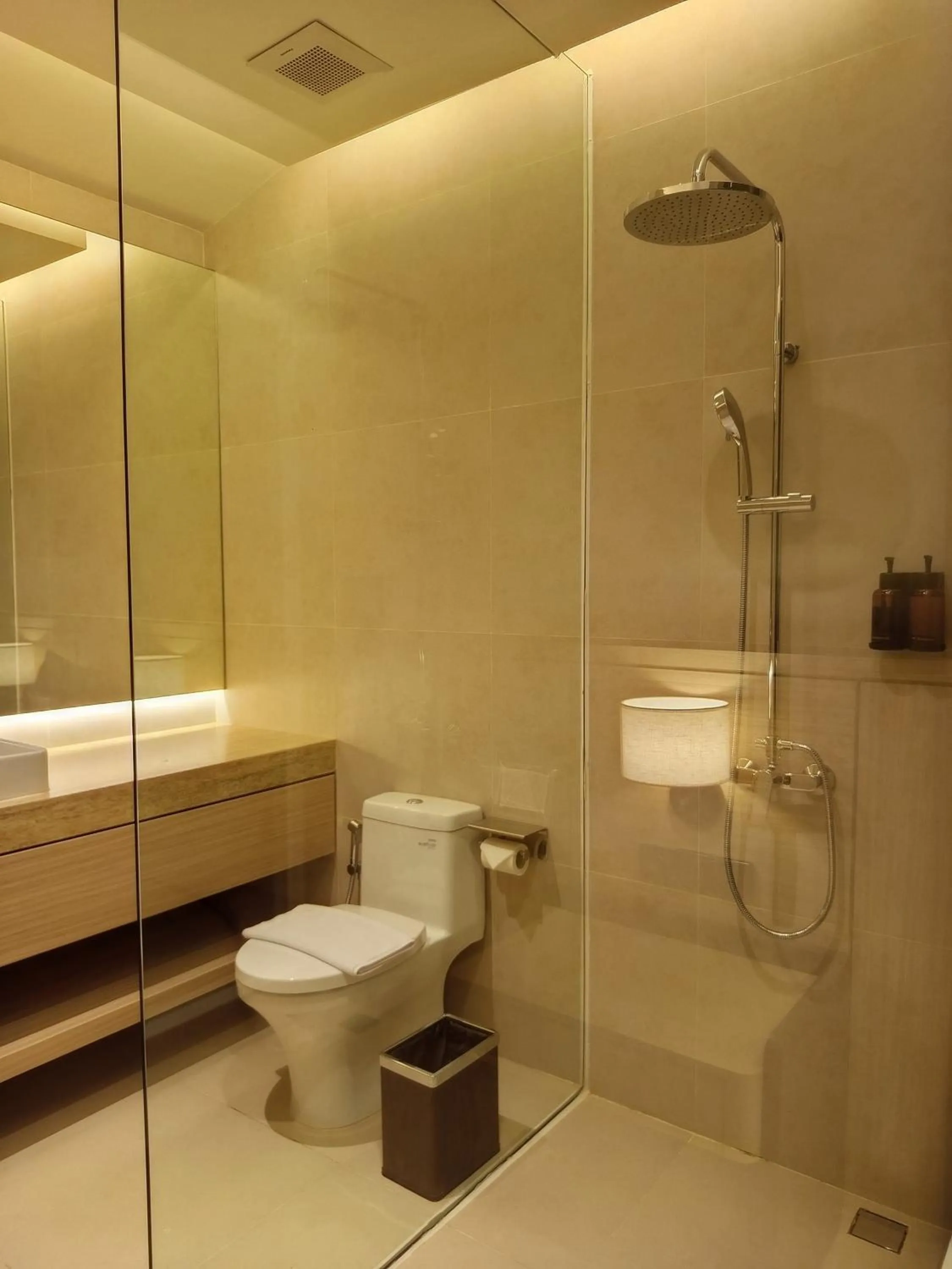 Bathroom in Ow! Hotel Boutique Kemayoran