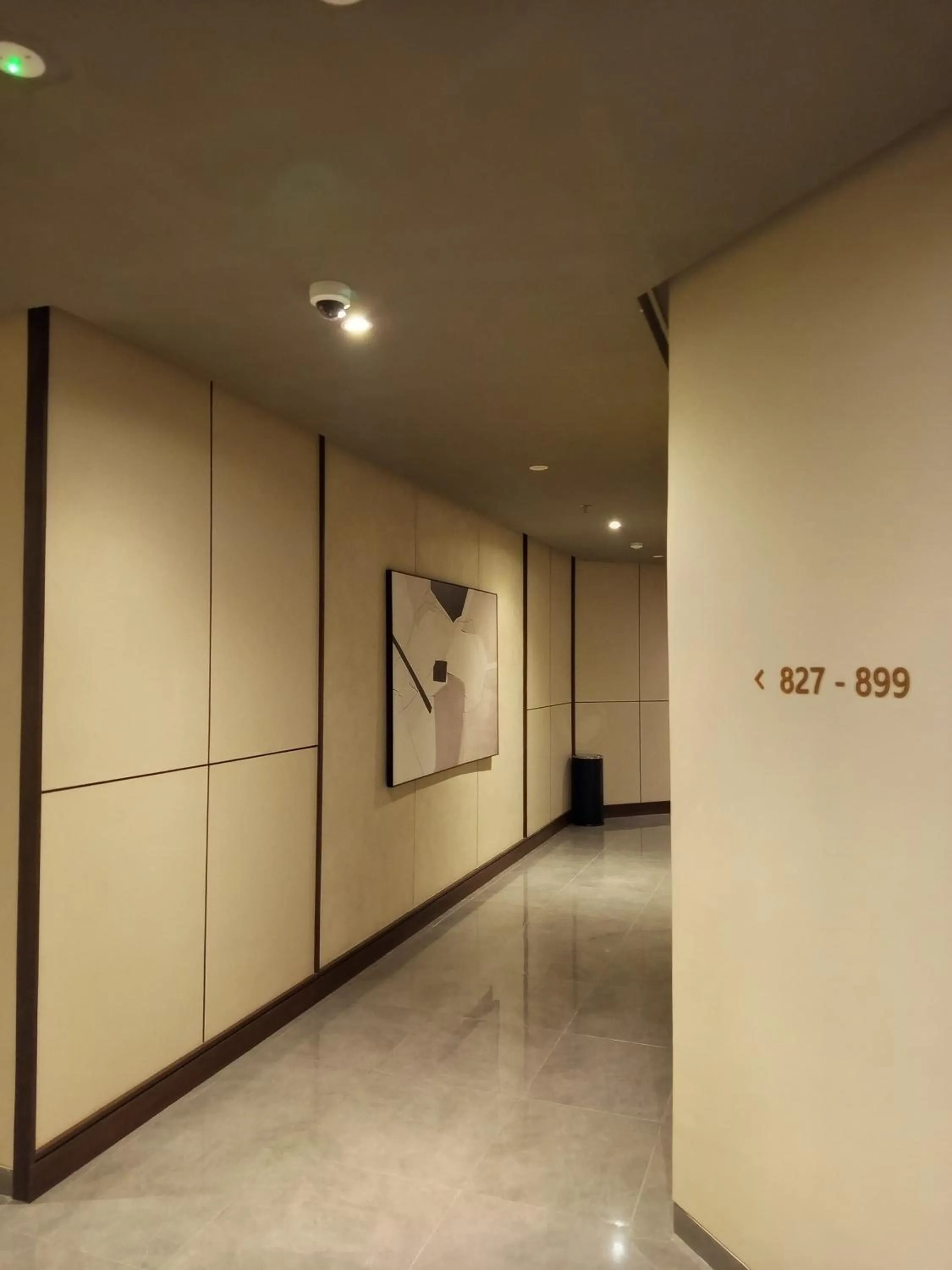 Property building in Ow! Hotel Boutique Kemayoran