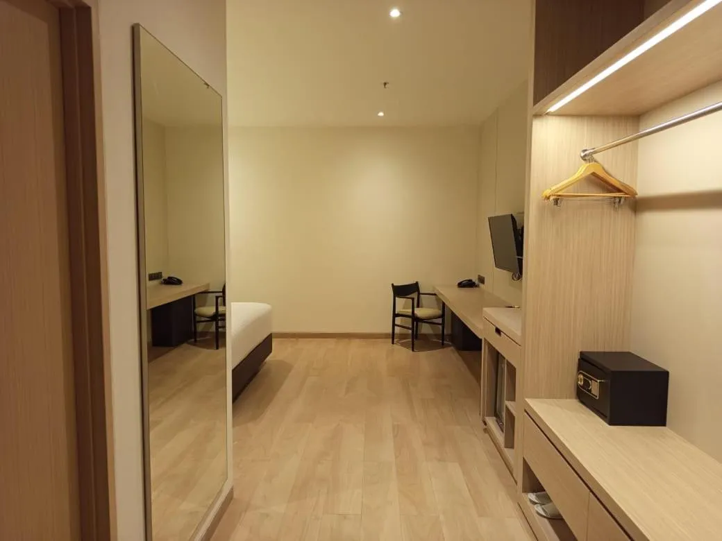 Bedroom, Bed in Ow! Hotel Boutique Kemayoran