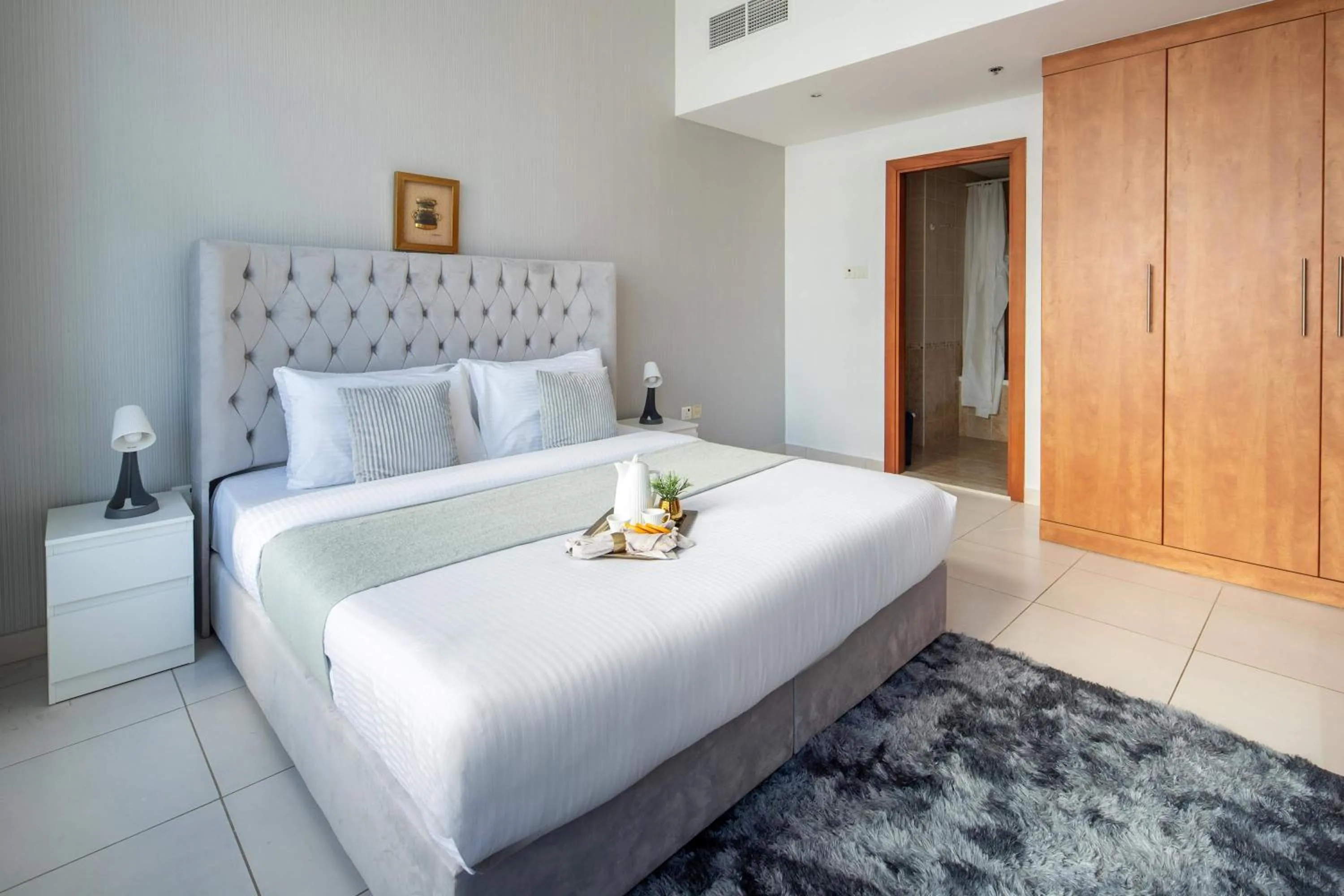 Frank Porter - Marina Views Tower A