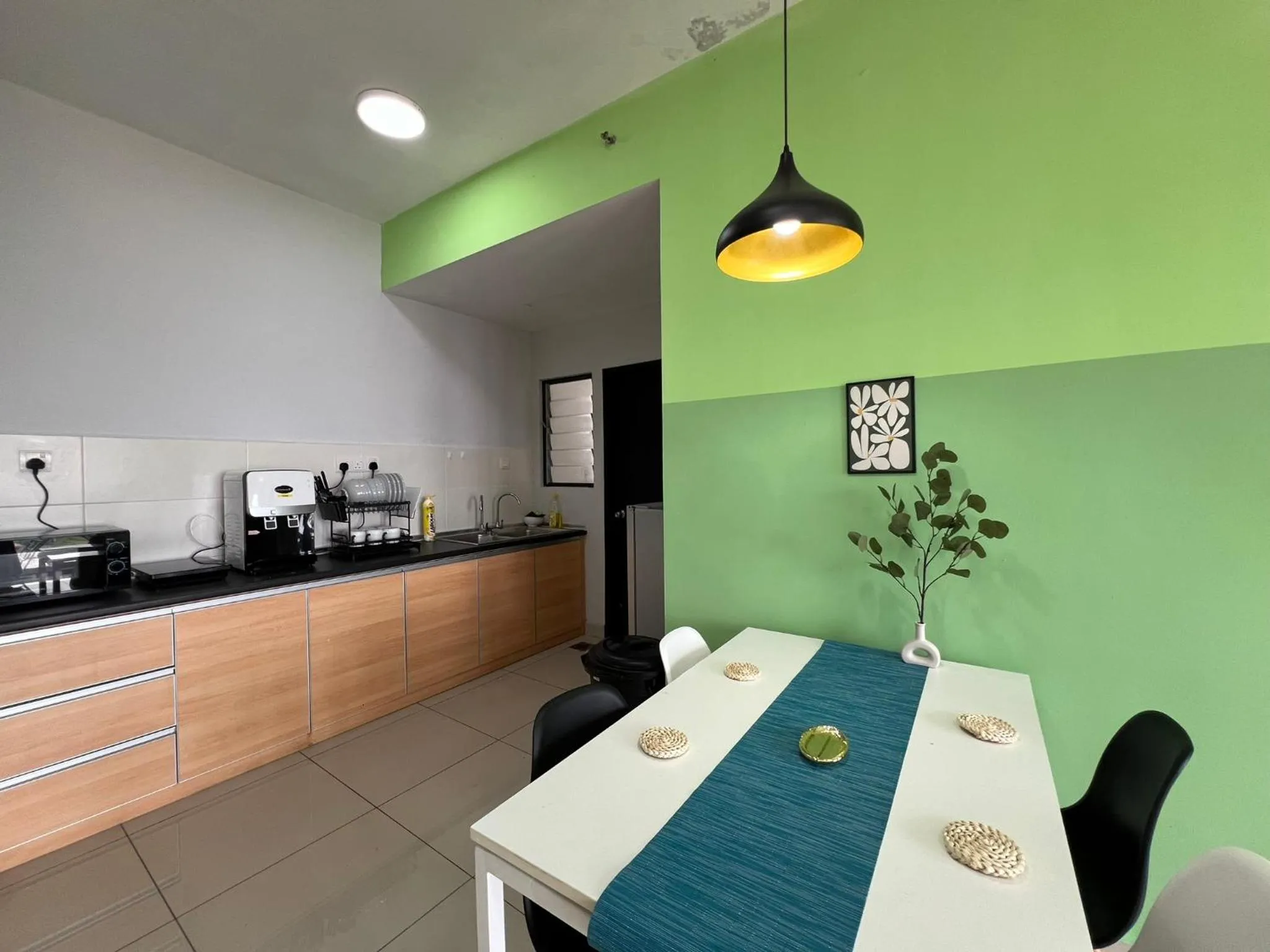 Kitchen or kitchenette in RiverView 8PAX 2BR in KBtown Wi-Fi, A-1-7