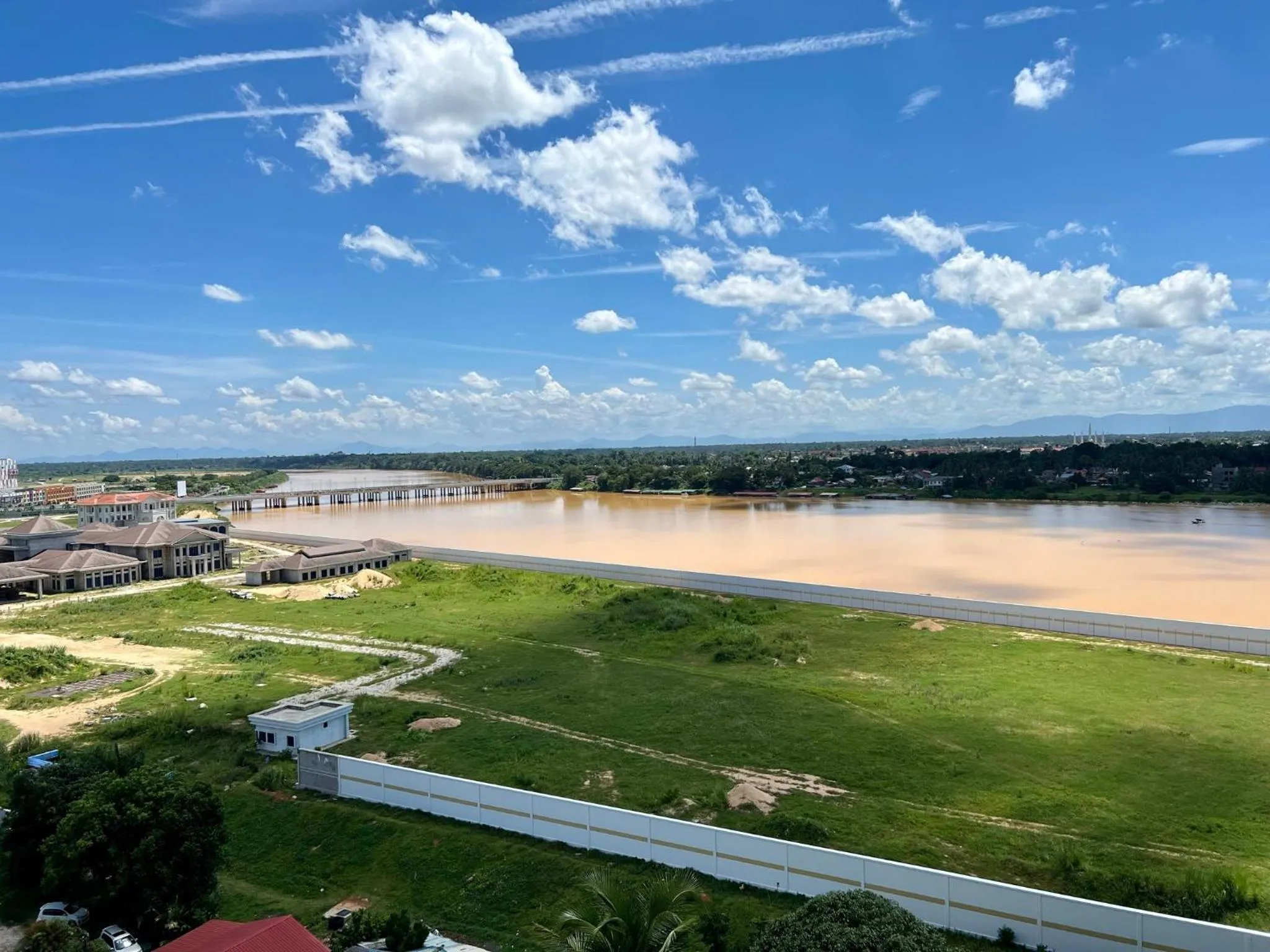 River view in RiverView 8PAX 2BR in KBtown Wi-Fi, A-1-7