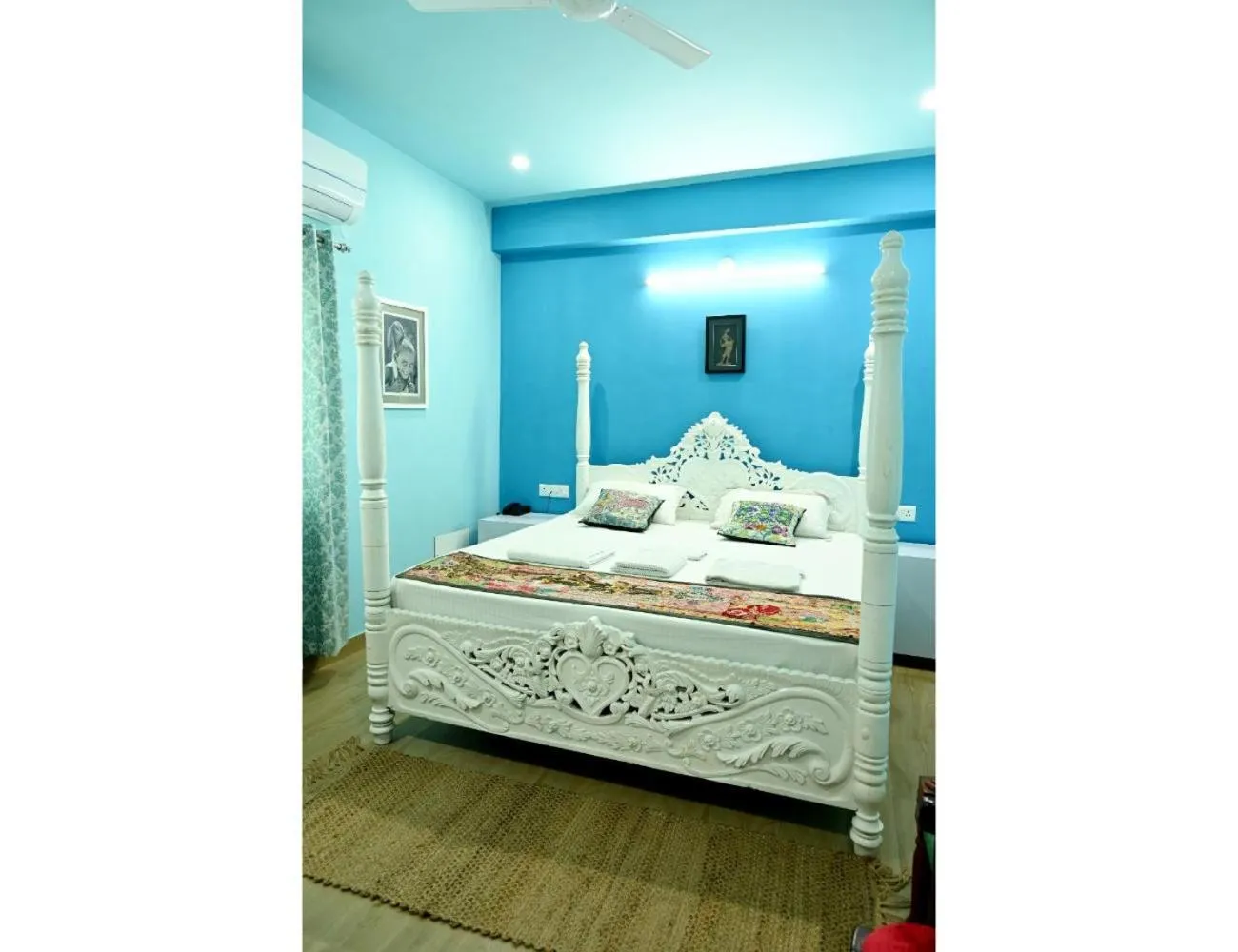 Bed in Hotel Mewarts, Udaipur