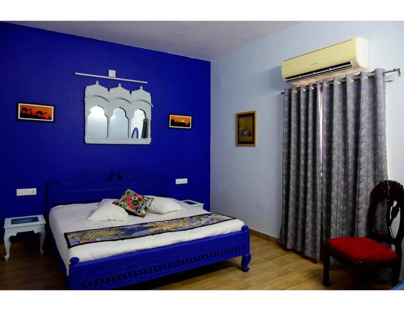 Bed in Hotel Mewarts, Udaipur