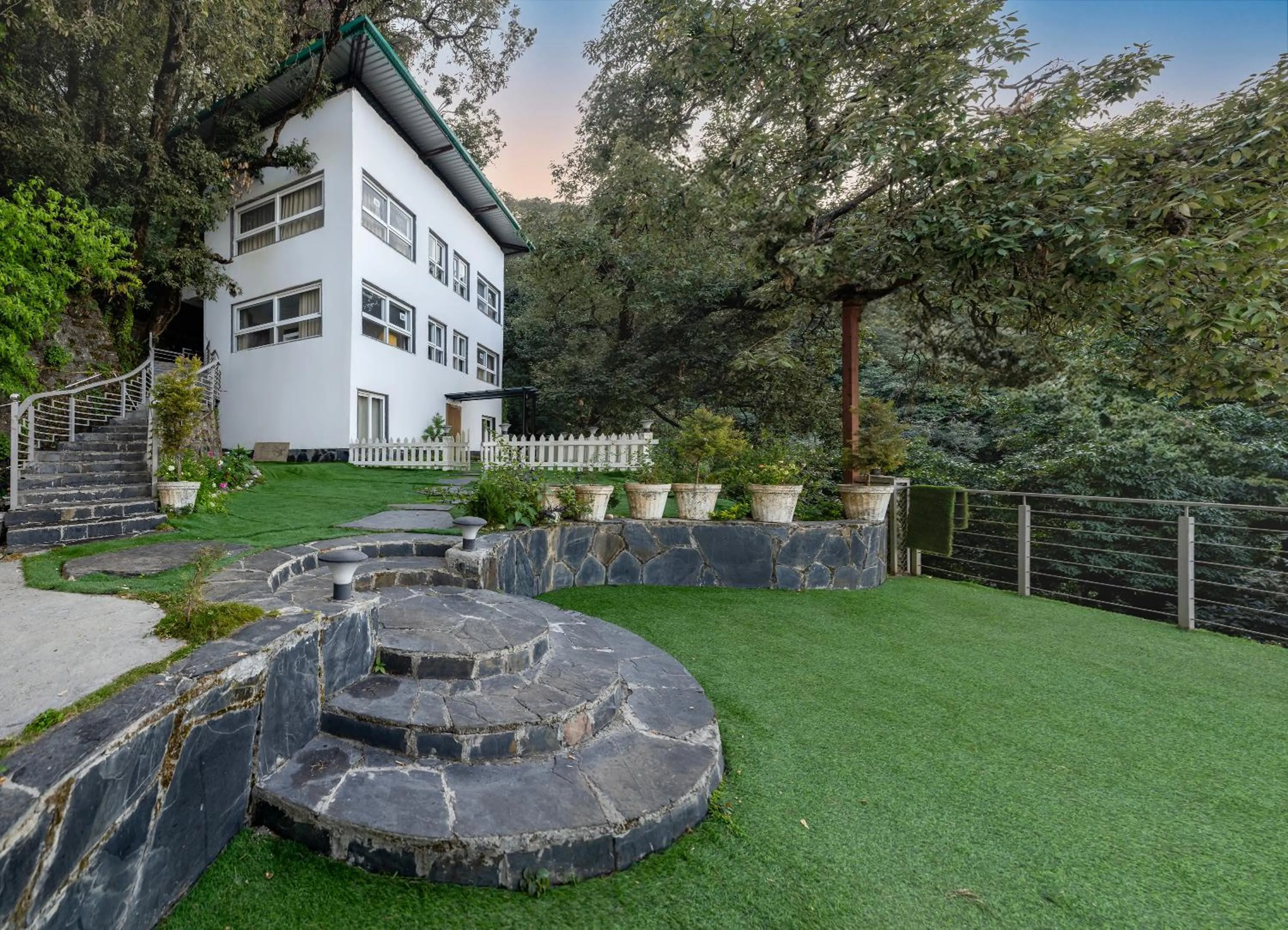 Property building in Echor Baris Resort Mussoorie