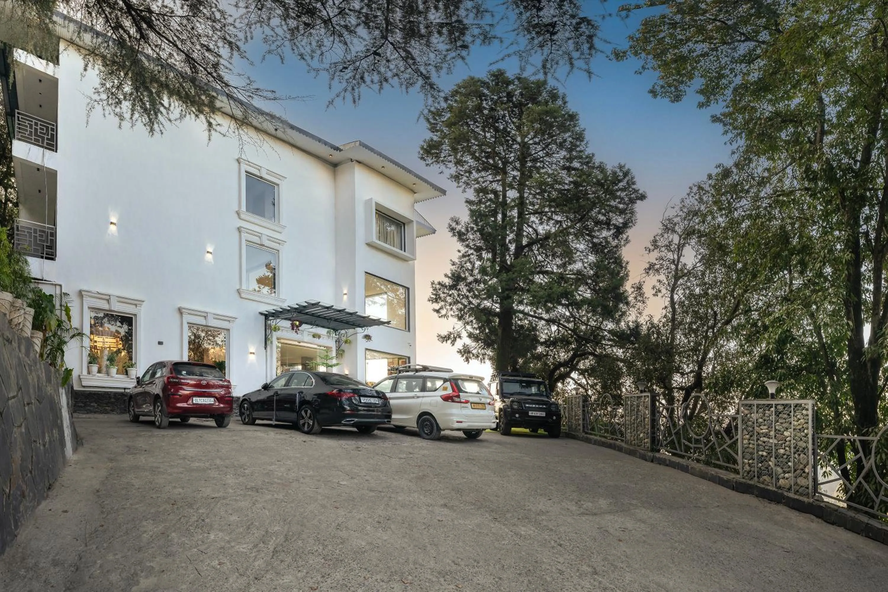 Property building in Echor Baris Resort Mussoorie