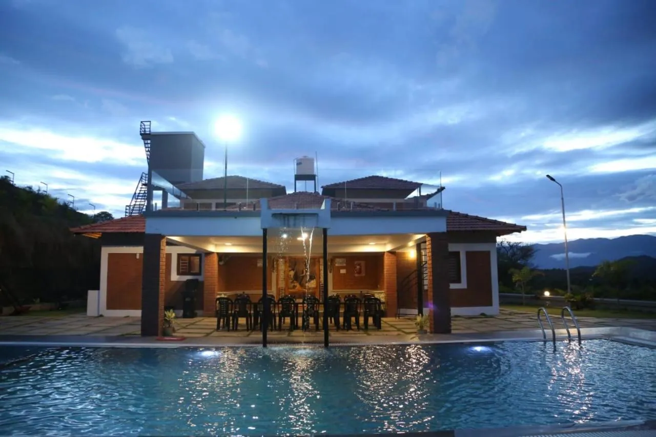 Swimming pool in KK Selfie Point Resort