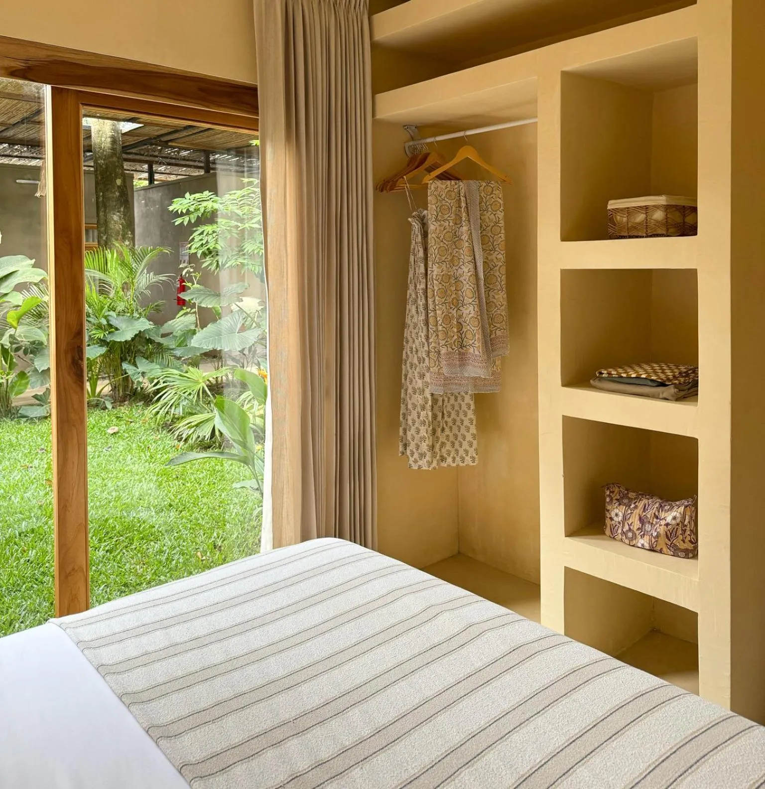 Bed in La Bonita Lodge