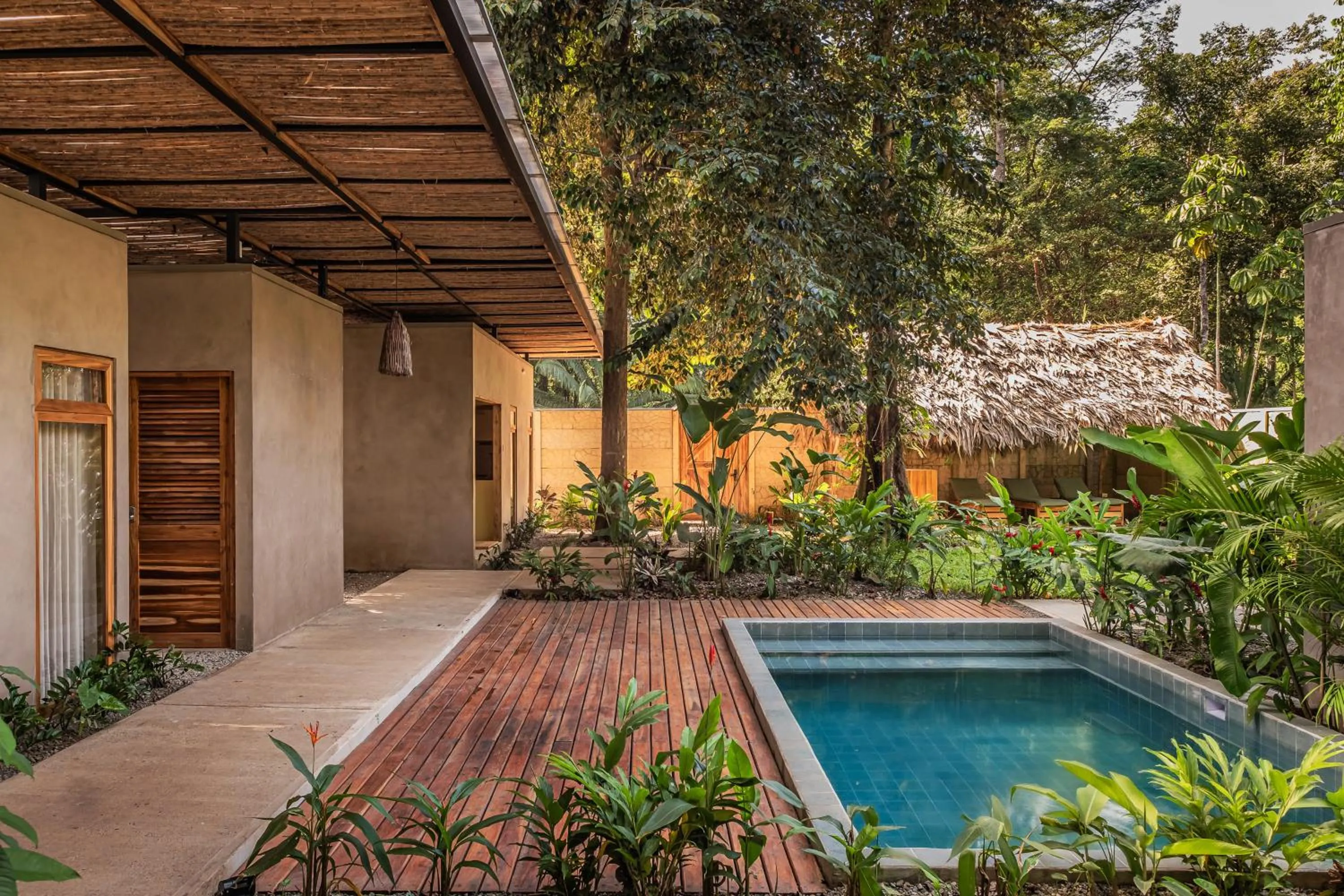 Garden in La Bonita Lodge