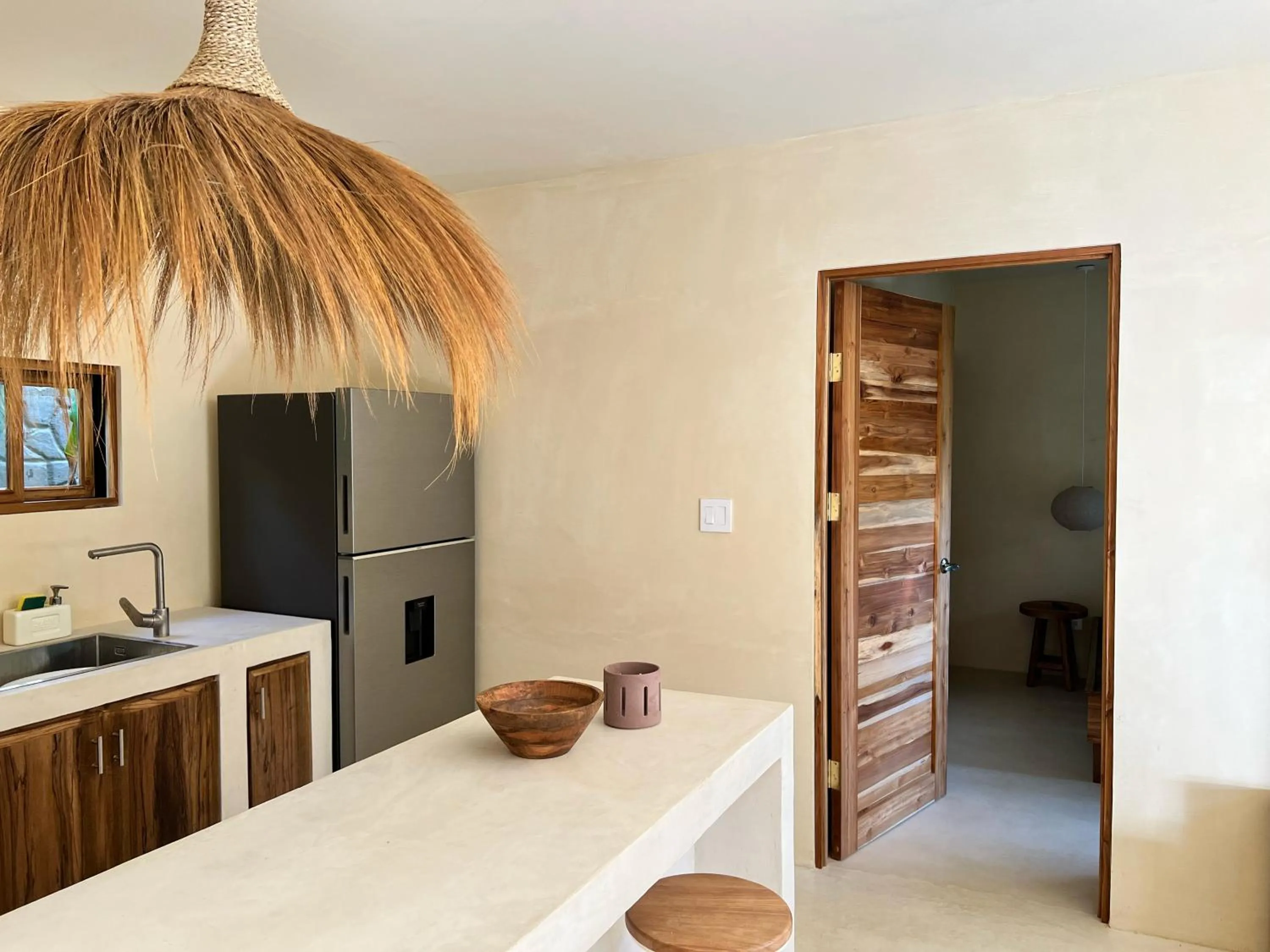 kitchen, Bed in La Bonita Lodge