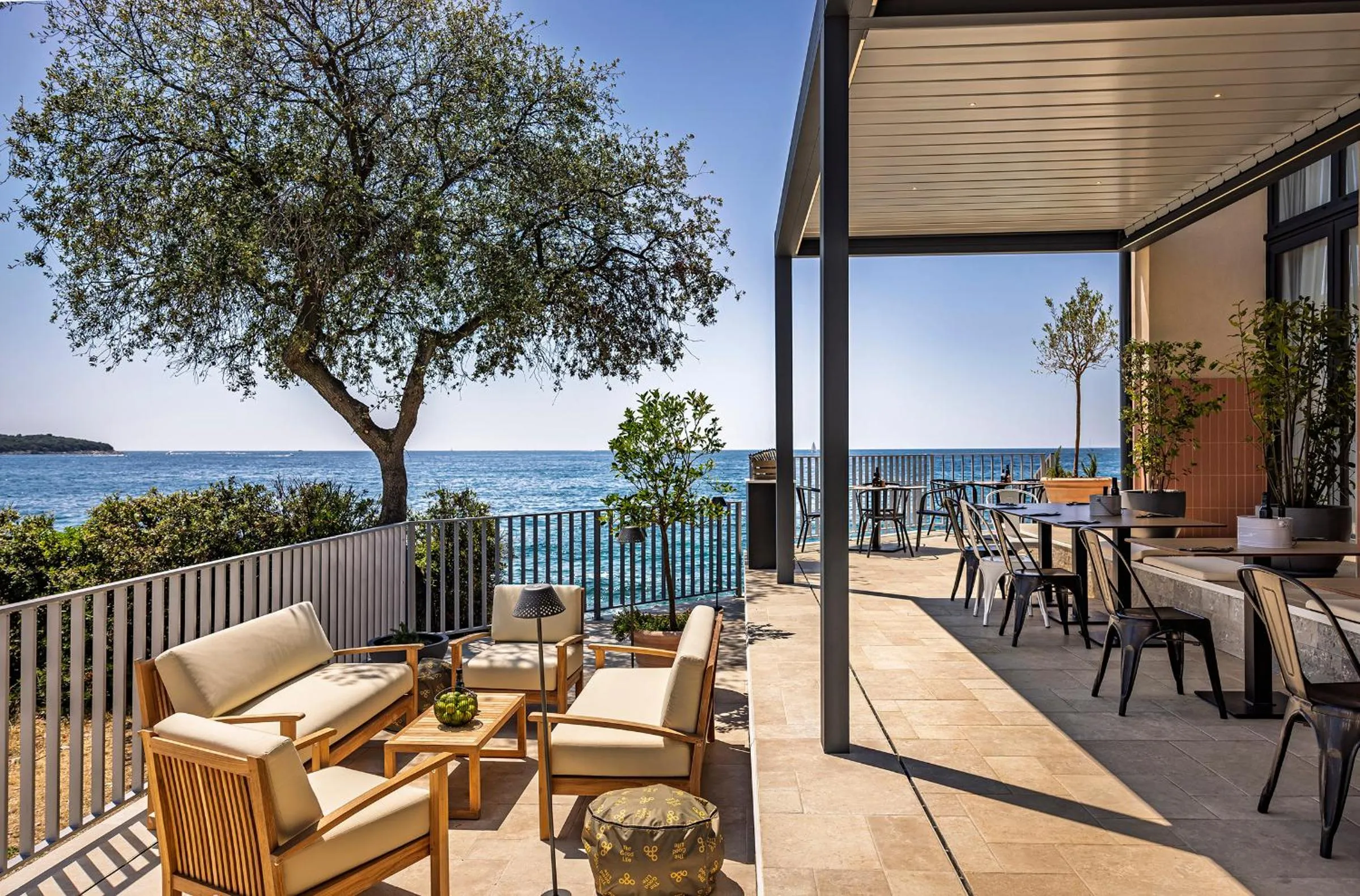 Restaurant/places to eat in Maistra Camping Koversada Covered Mobile homes