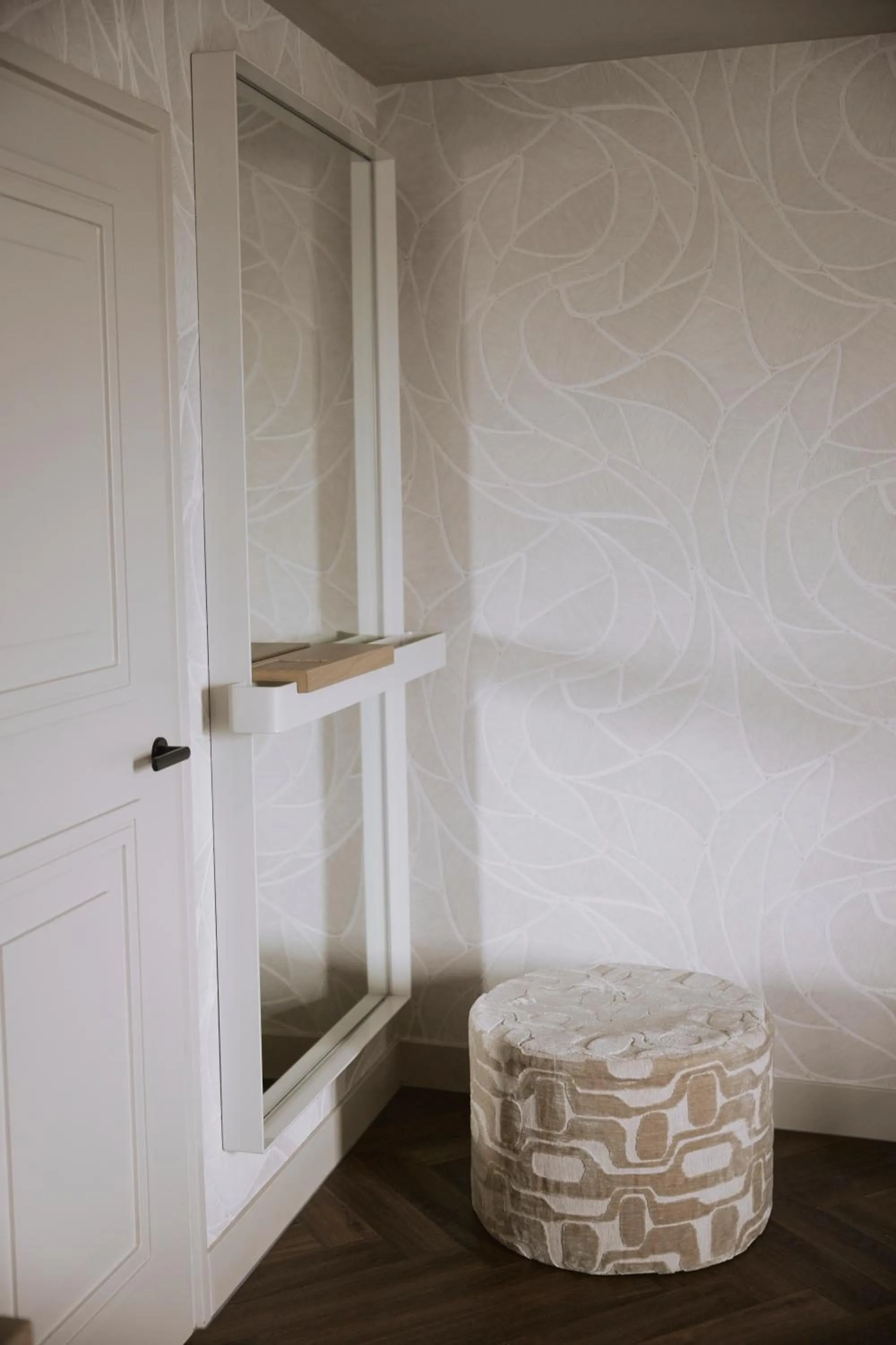 wardrobe in Hotel Oostergoo