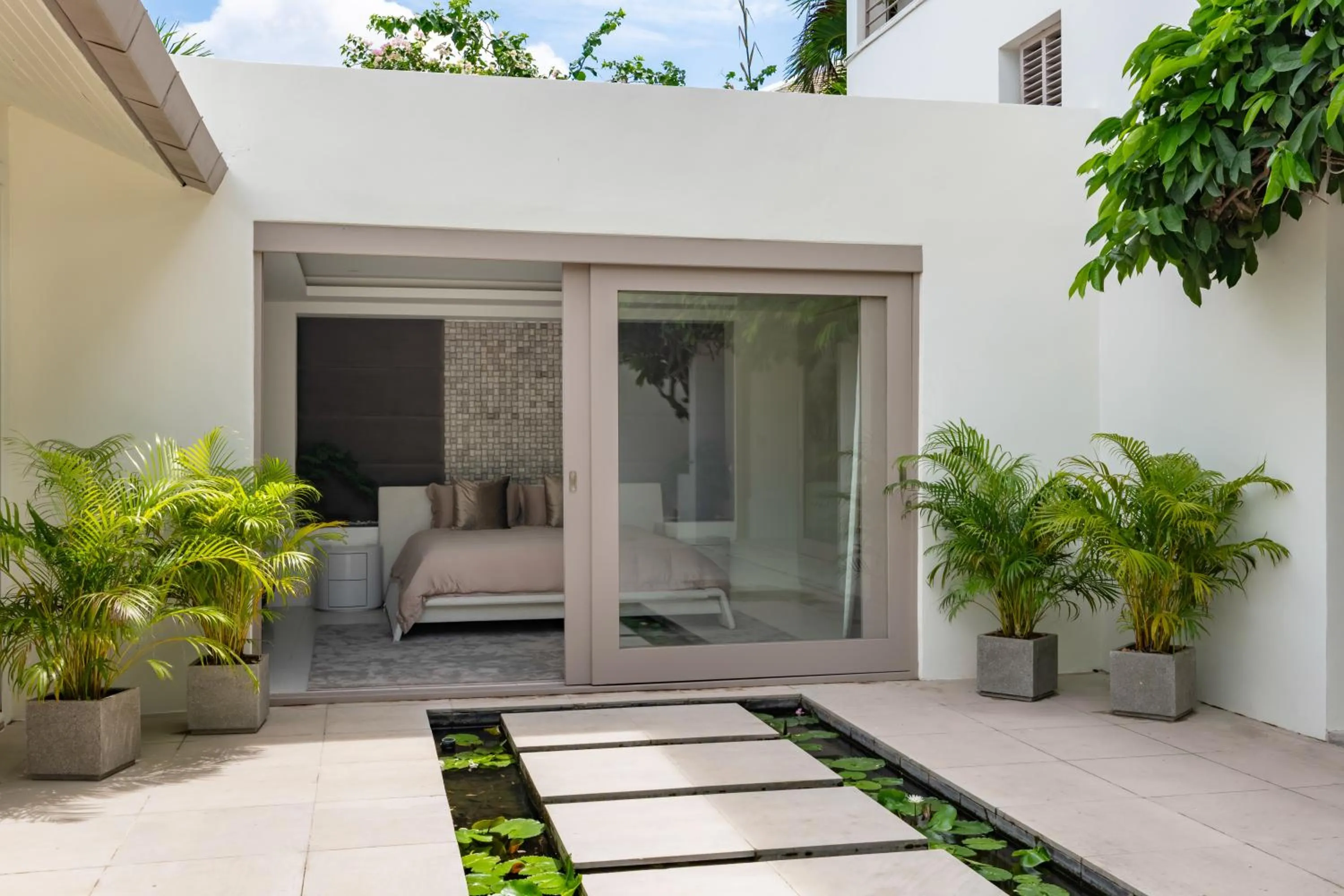 Property building in Villa Kohia, stunning sea views, breakfast, serviced daily, private dining service on request, North Chaweng