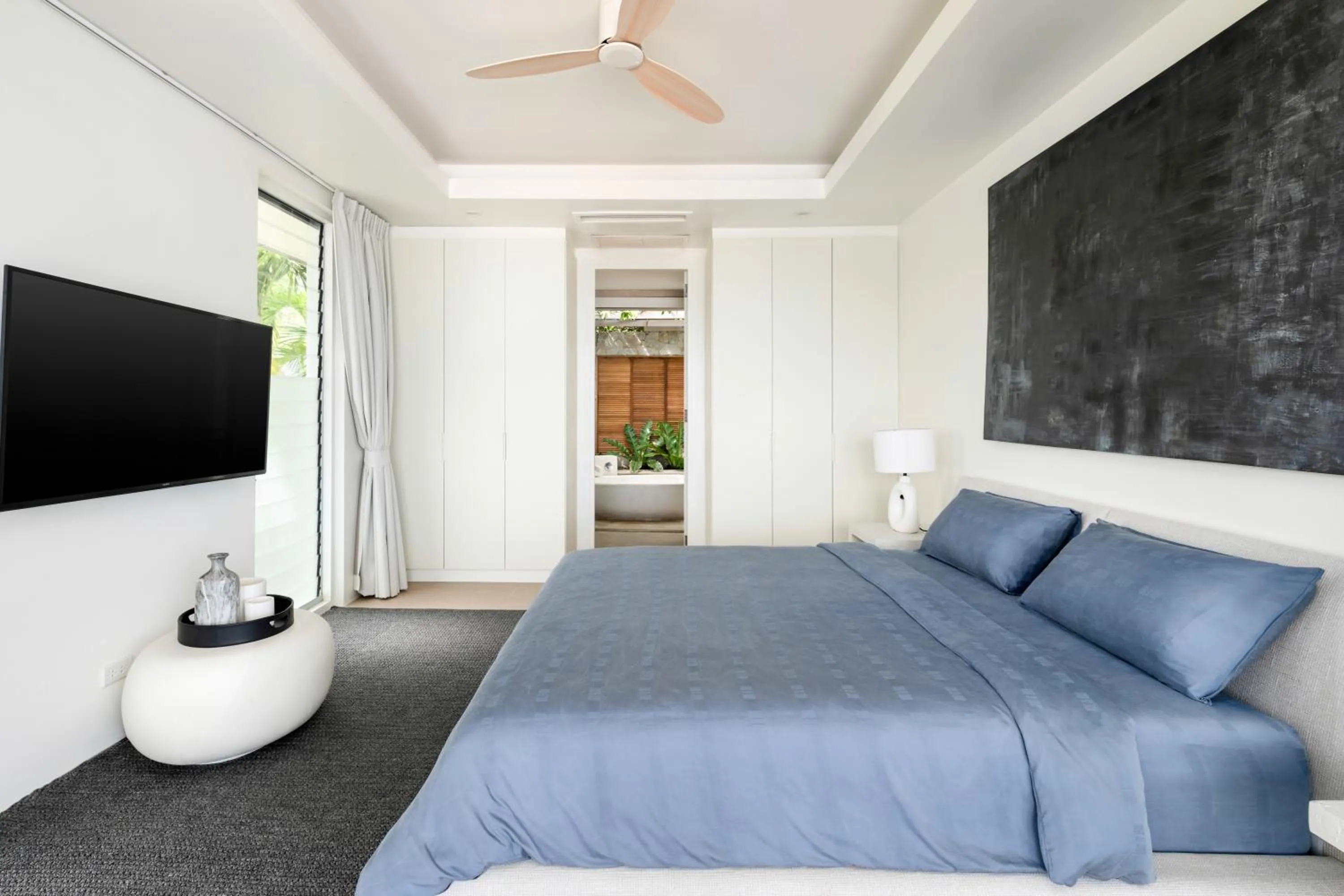 Bed in Villa Kohia, stunning sea views, breakfast, serviced daily, private dining service on request, North Chaweng