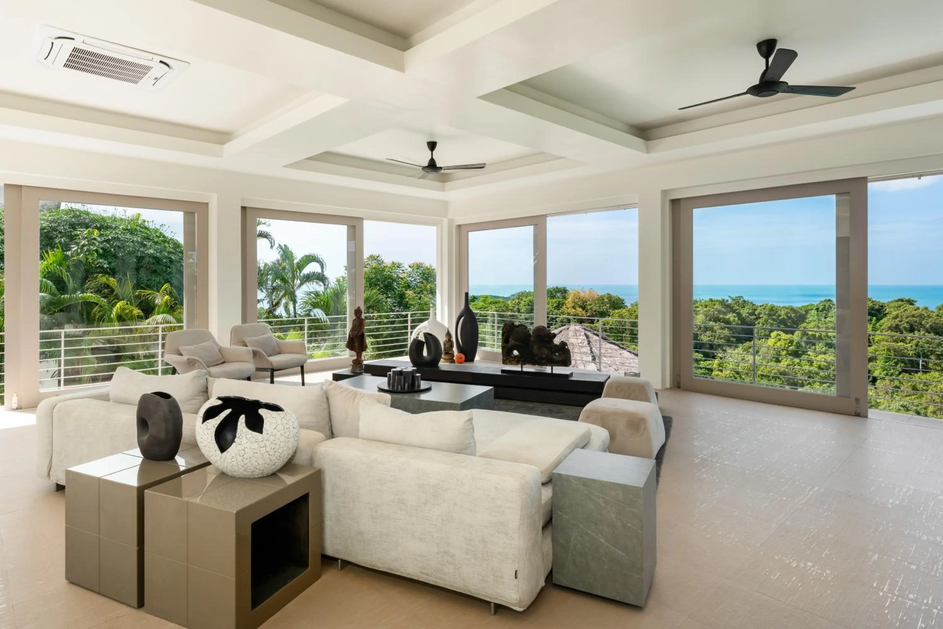 Villa Kohia, stunning sea views, breakfast, serviced daily, private dining service on request, North Chaweng