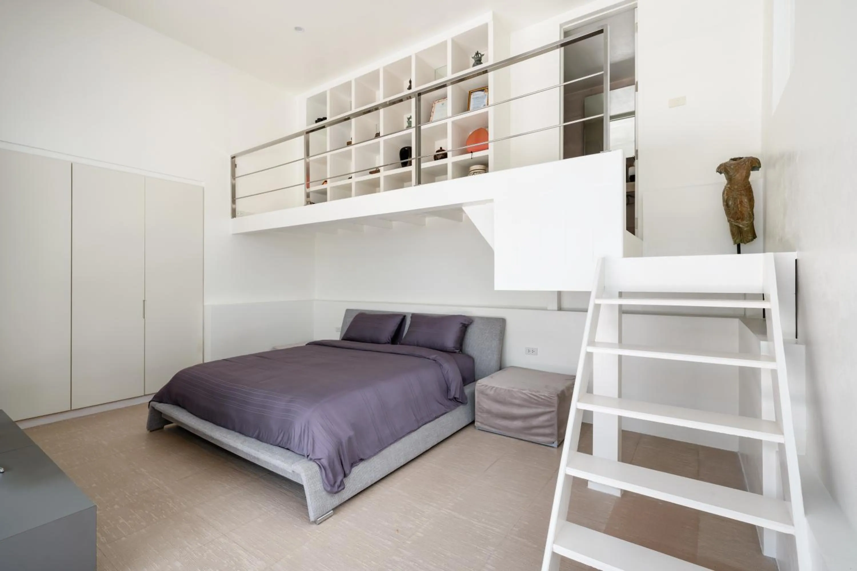 Bed in Villa Kohia, stunning sea views, breakfast, serviced daily, private dining service on request, North Chaweng