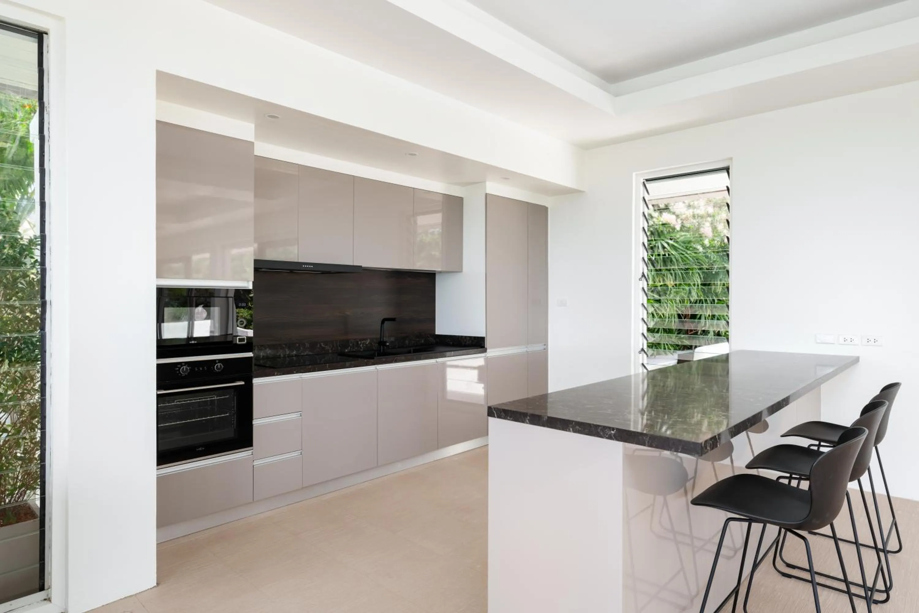 Villa Kohia, stunning sea views, breakfast, serviced daily, private dining service on request, North Chaweng