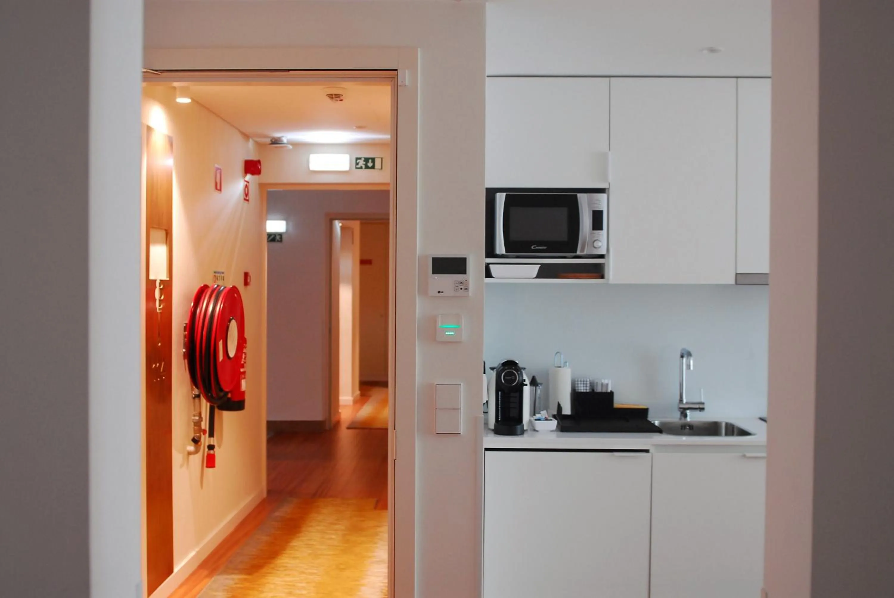 Kitchen or kitchenette in The 7 Hotel, Suites, Studios & Apartments