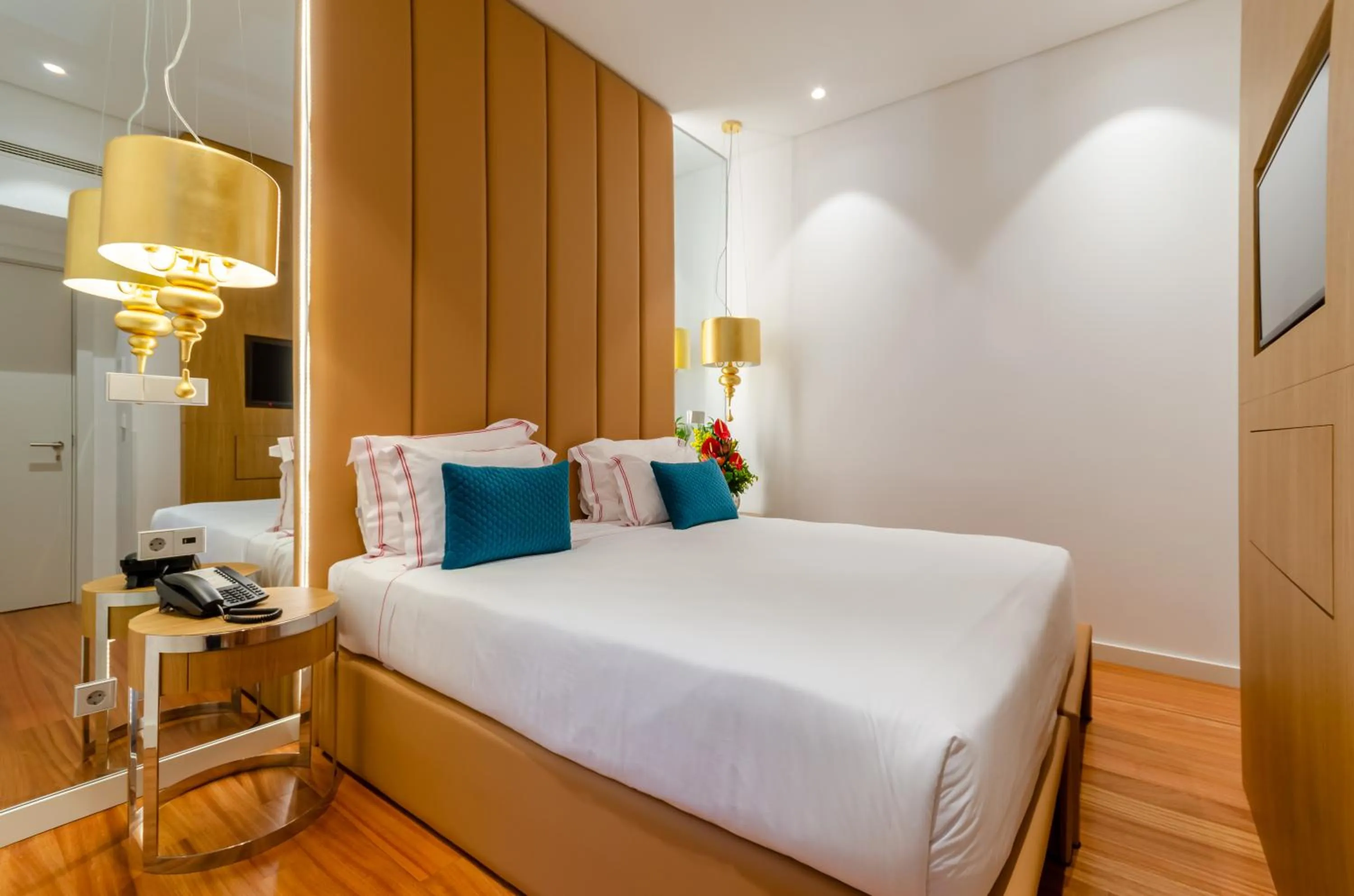 Bedroom, Bed in The 7 Hotel, Suites, Studios & Apartments