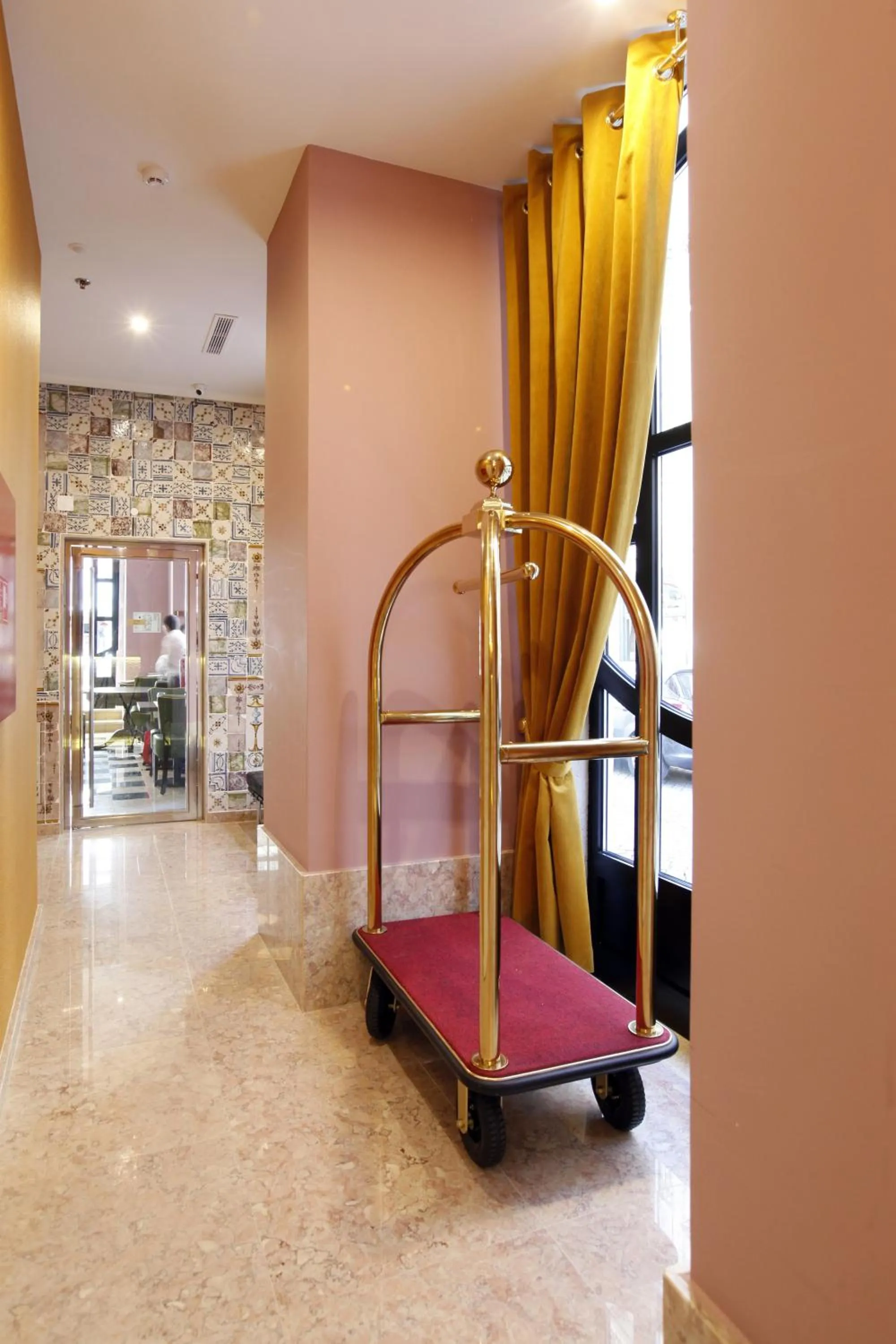 Lobby or reception in Hotel Lis Baixa