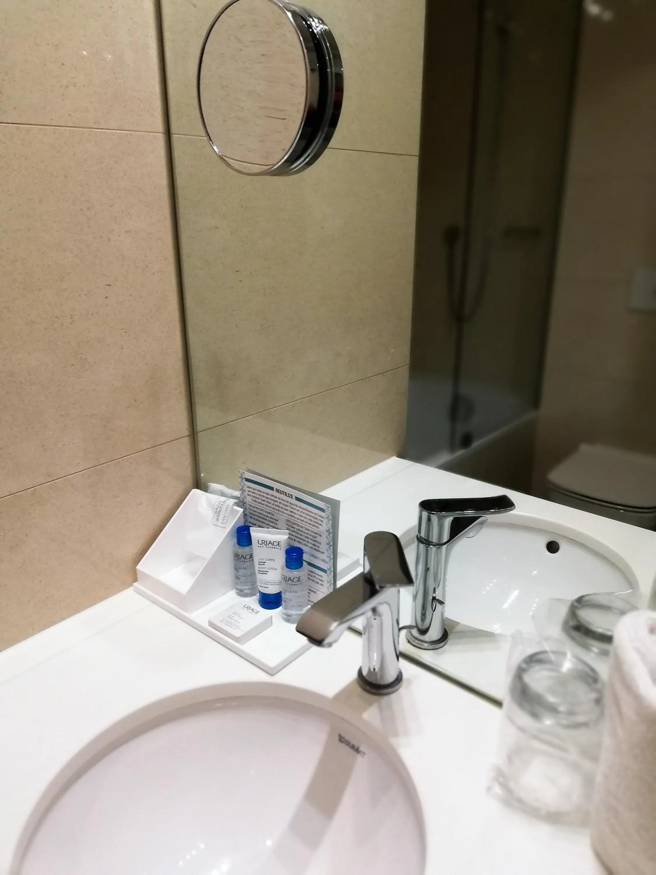 Bathroom in Hotel Lis Baixa