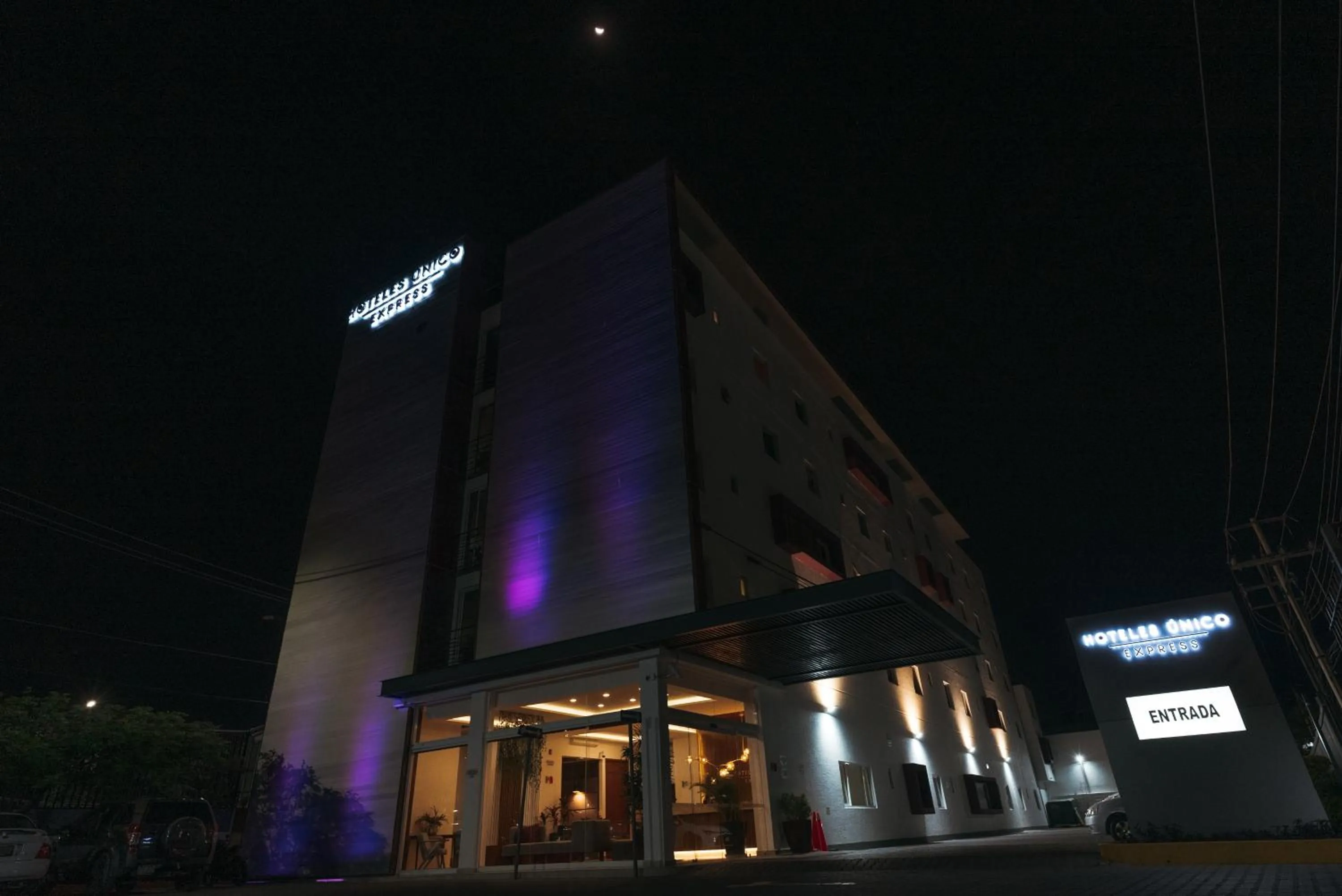 Property building in Hoteles Unico Express