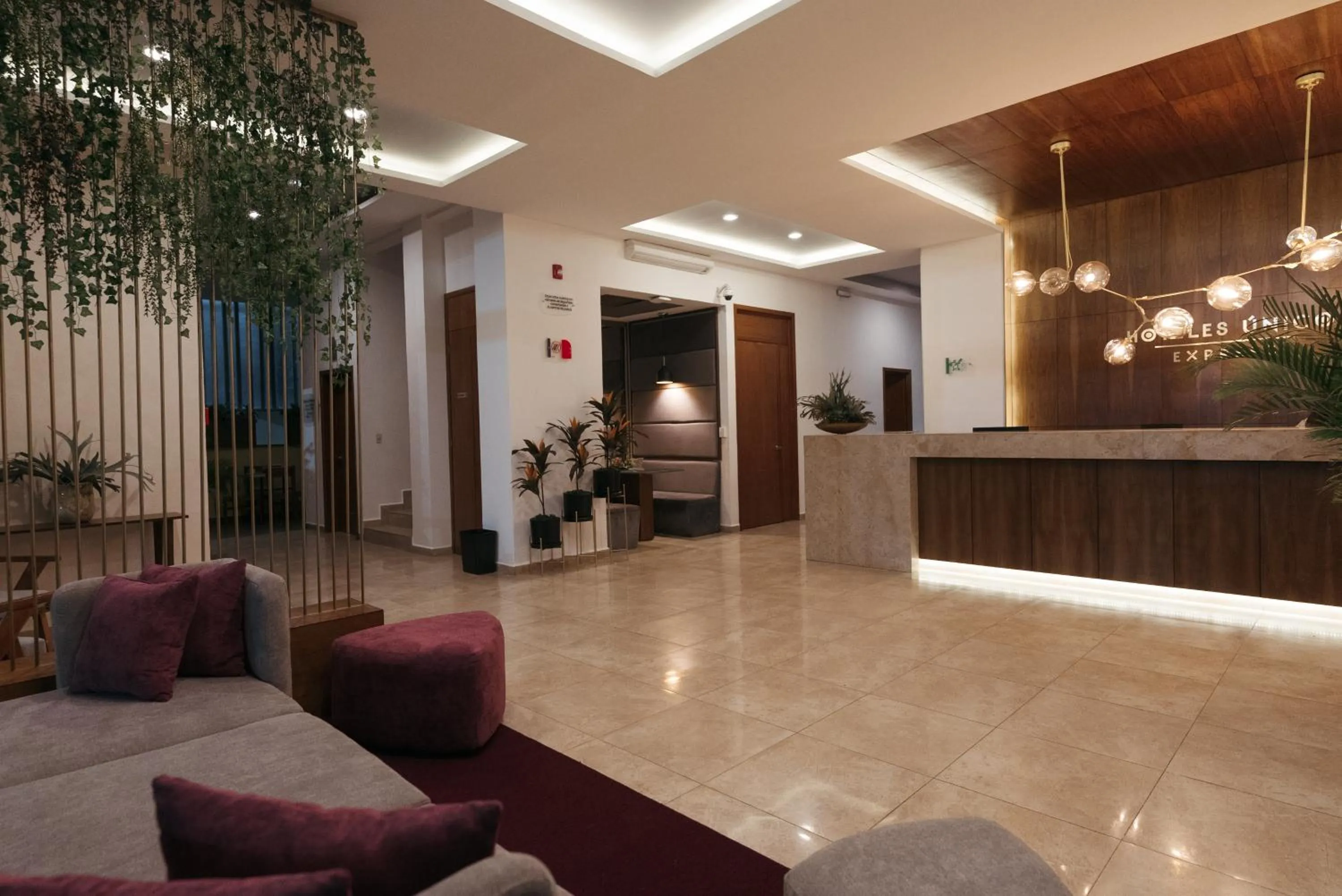 Lobby or reception in Hoteles Unico Express