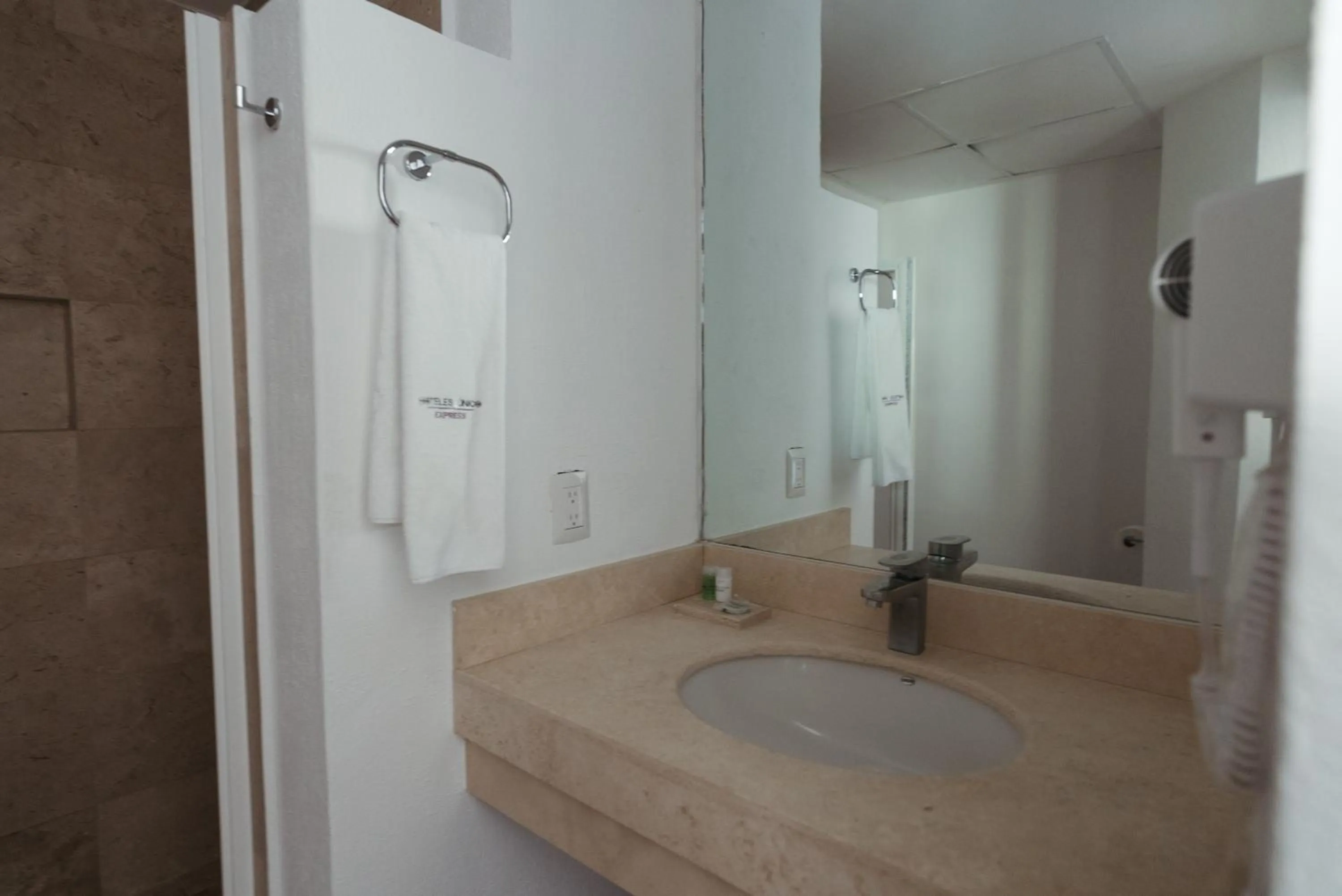 Toilet in Hoteles Unico Express