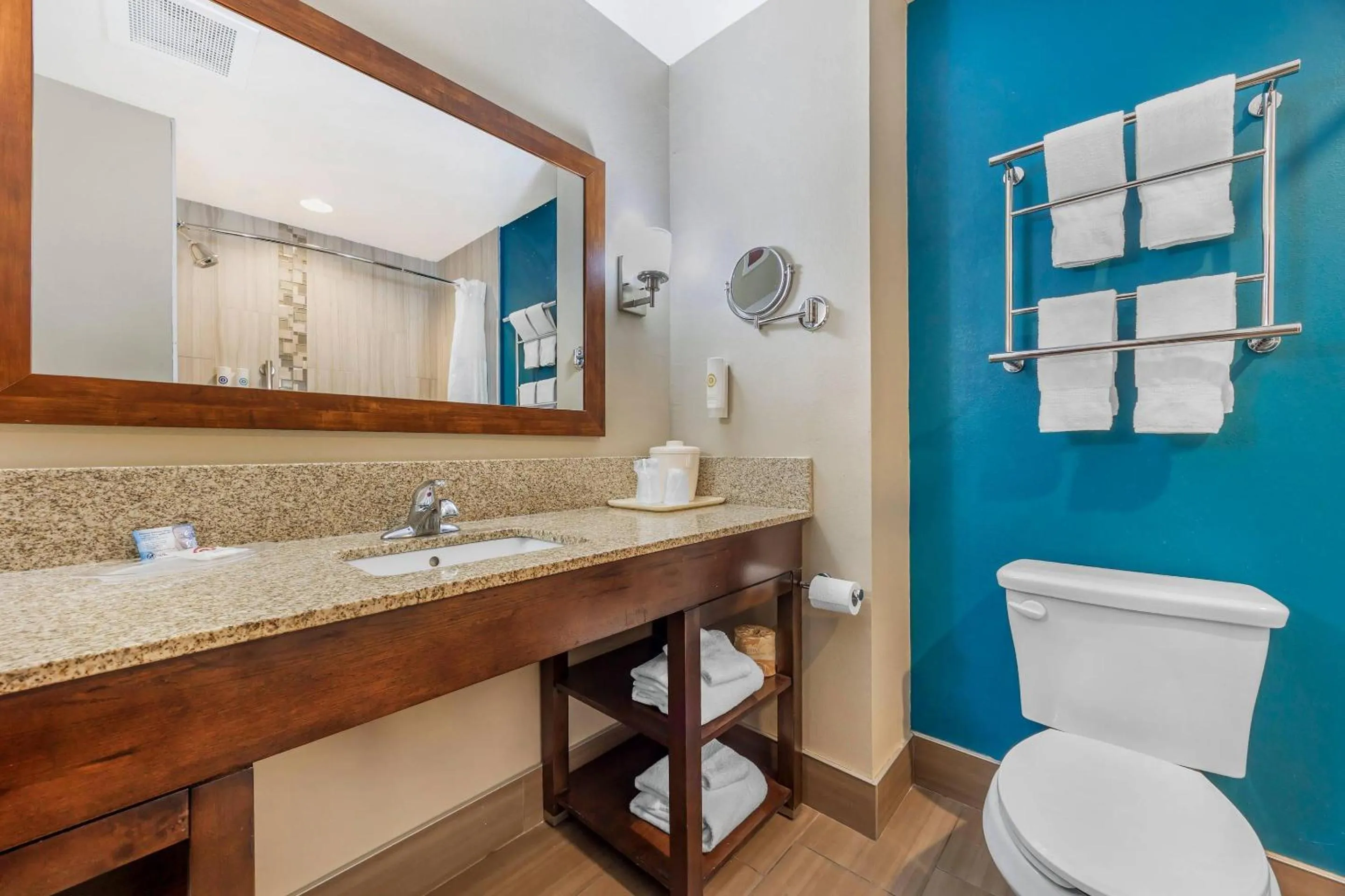 Bedroom in Comfort Suites of Las Cruces I-25 North