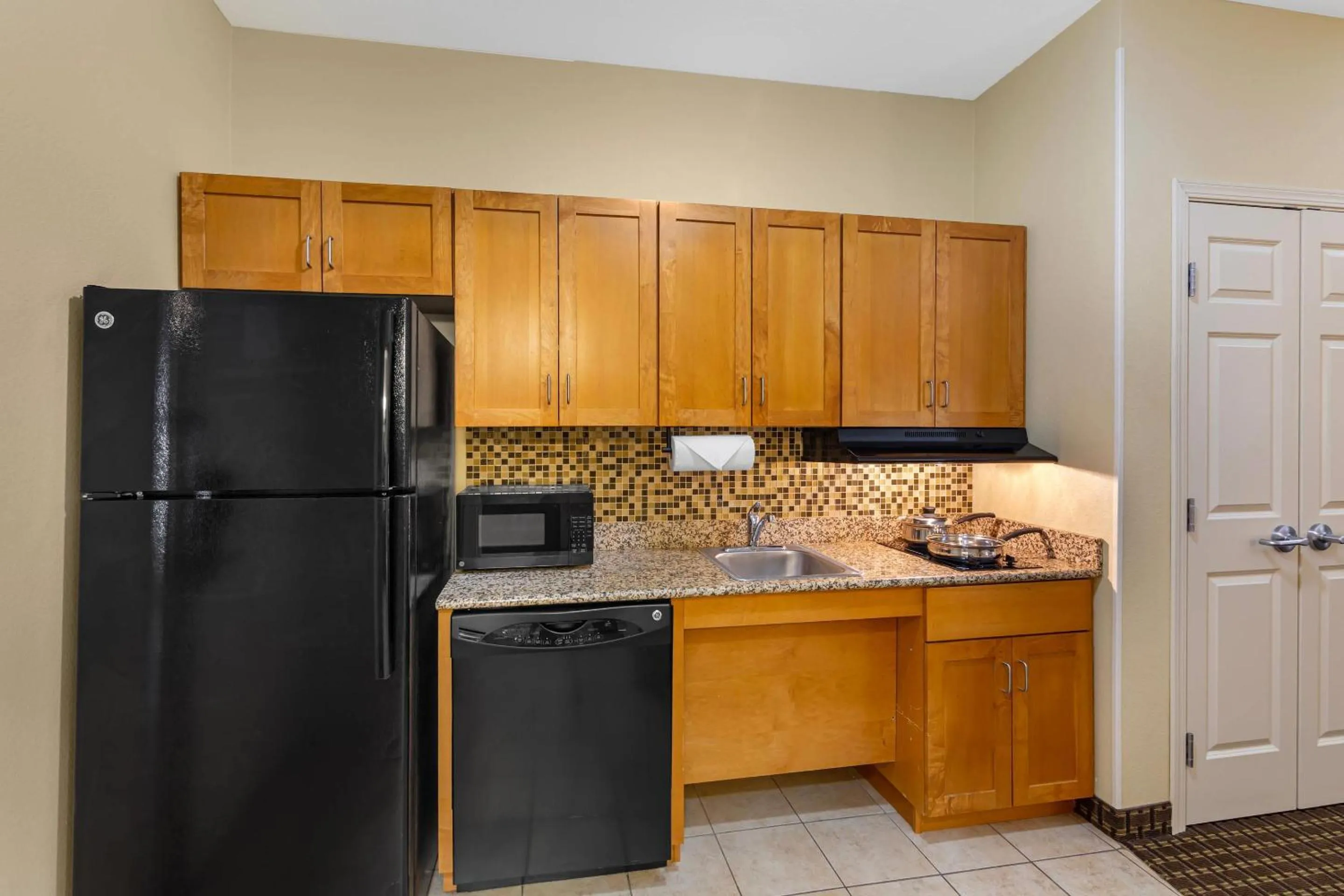 Bedroom in MainStay Suites Tioga