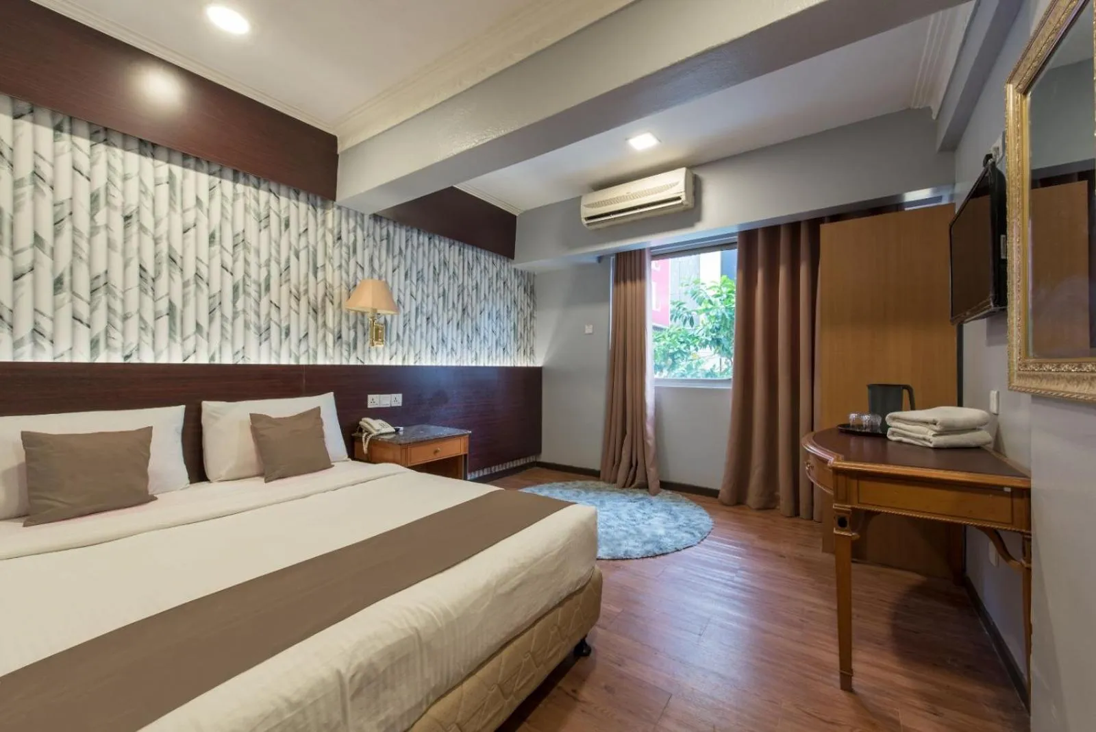 Bed in Hotel grand orchard