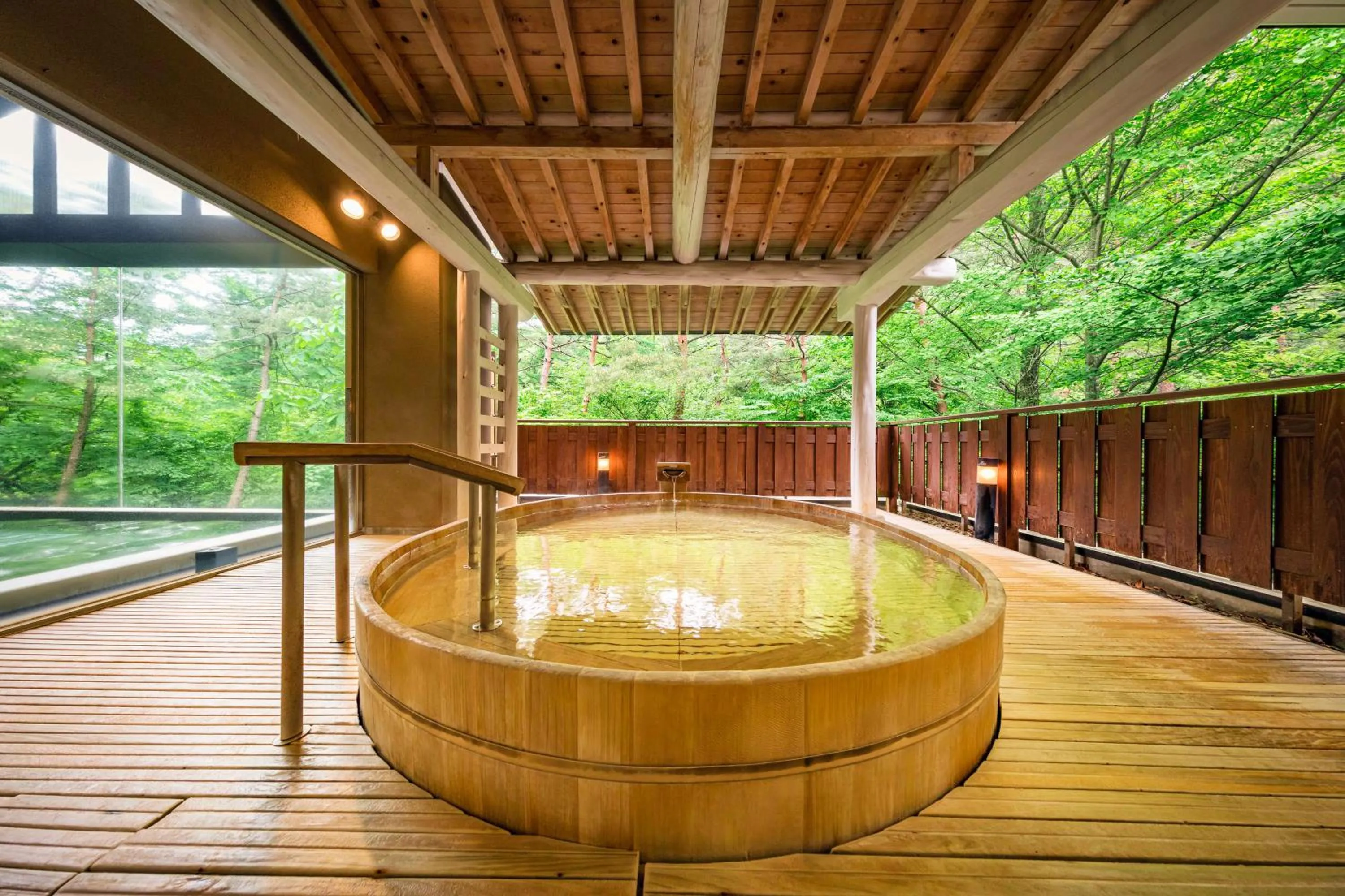 Hot Spring Bath in Kashoen