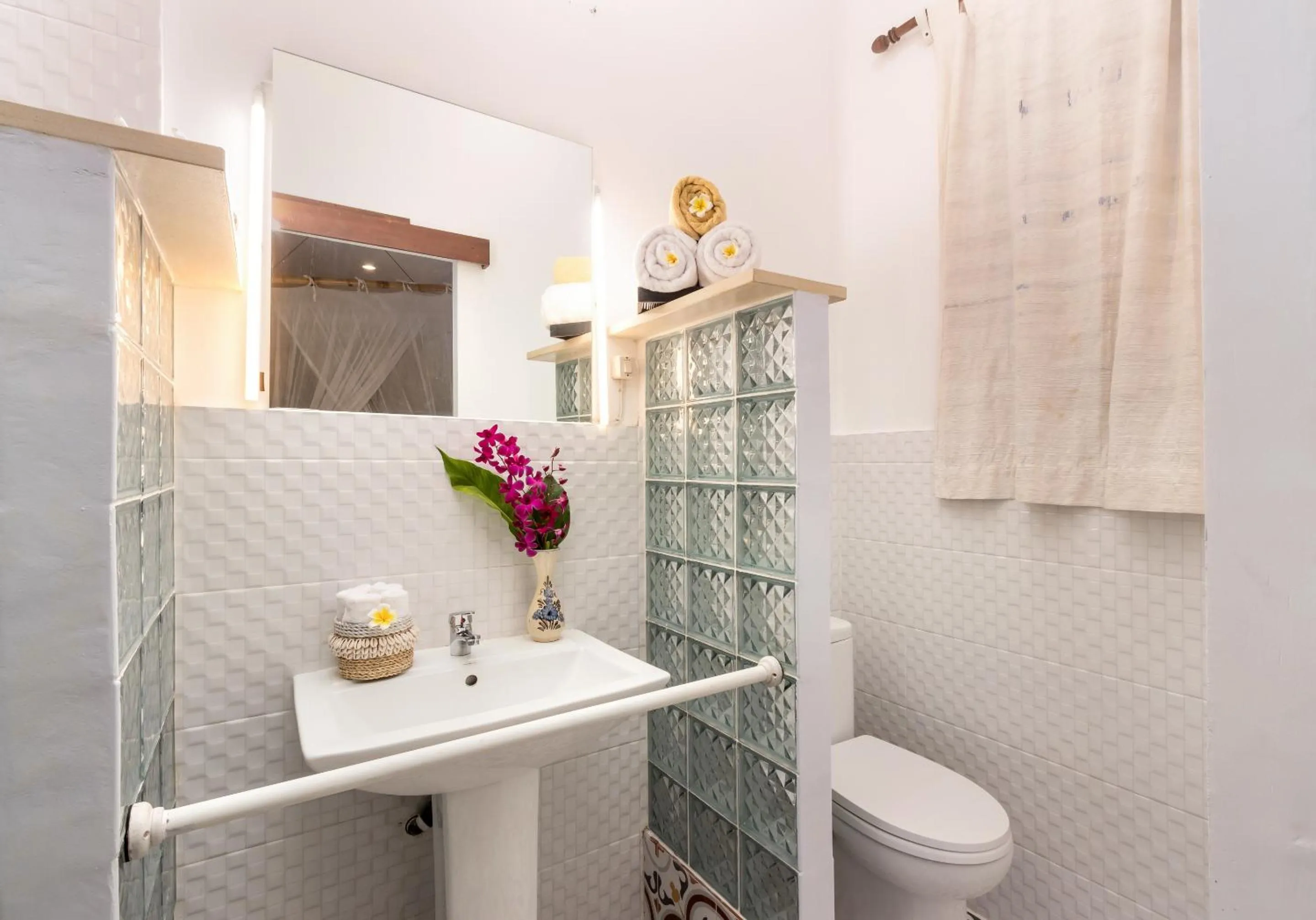 Bathroom in Villa Eight